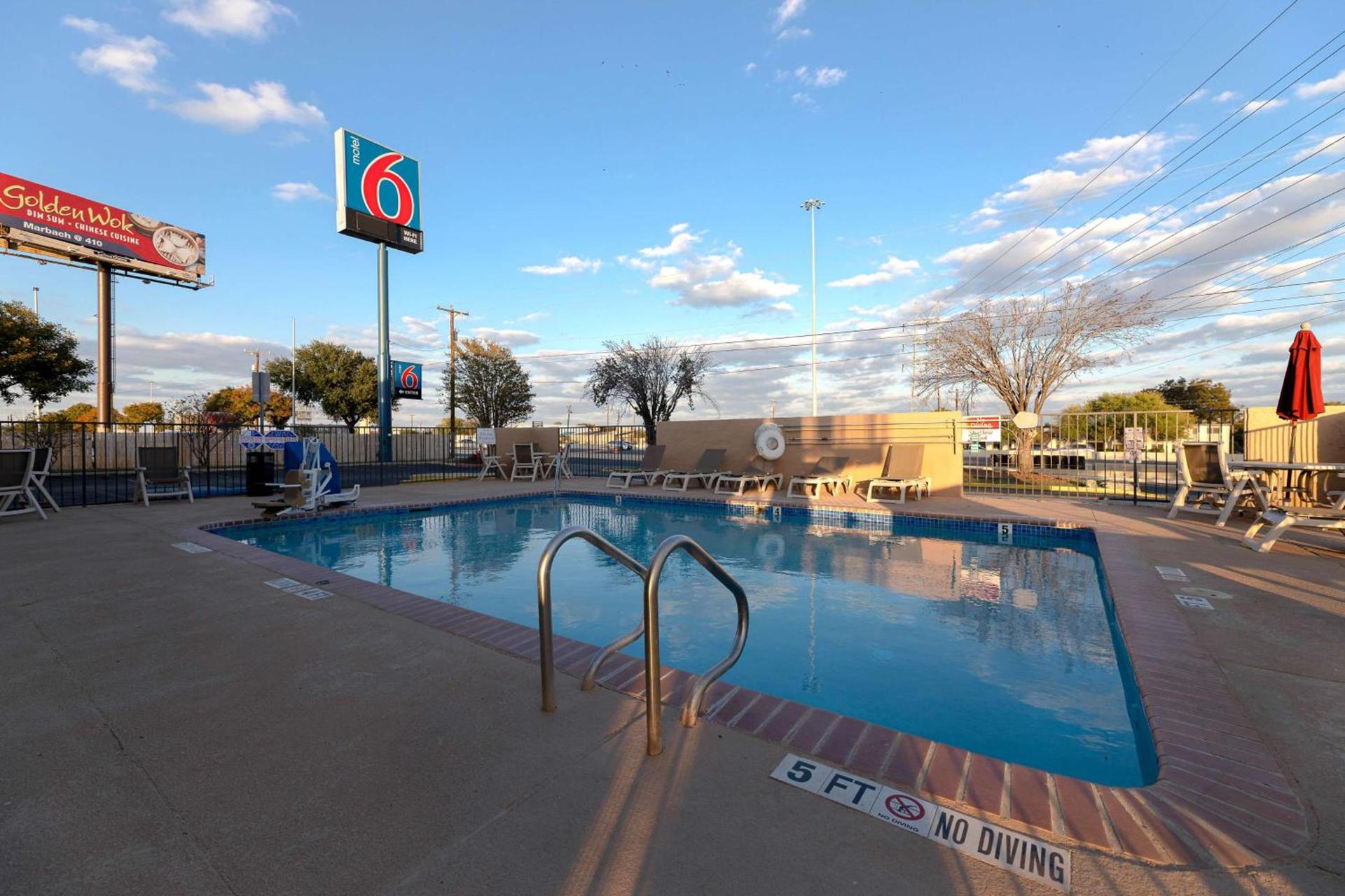 Motel 6-San Antonio, TX - West SeaWorld photo 5