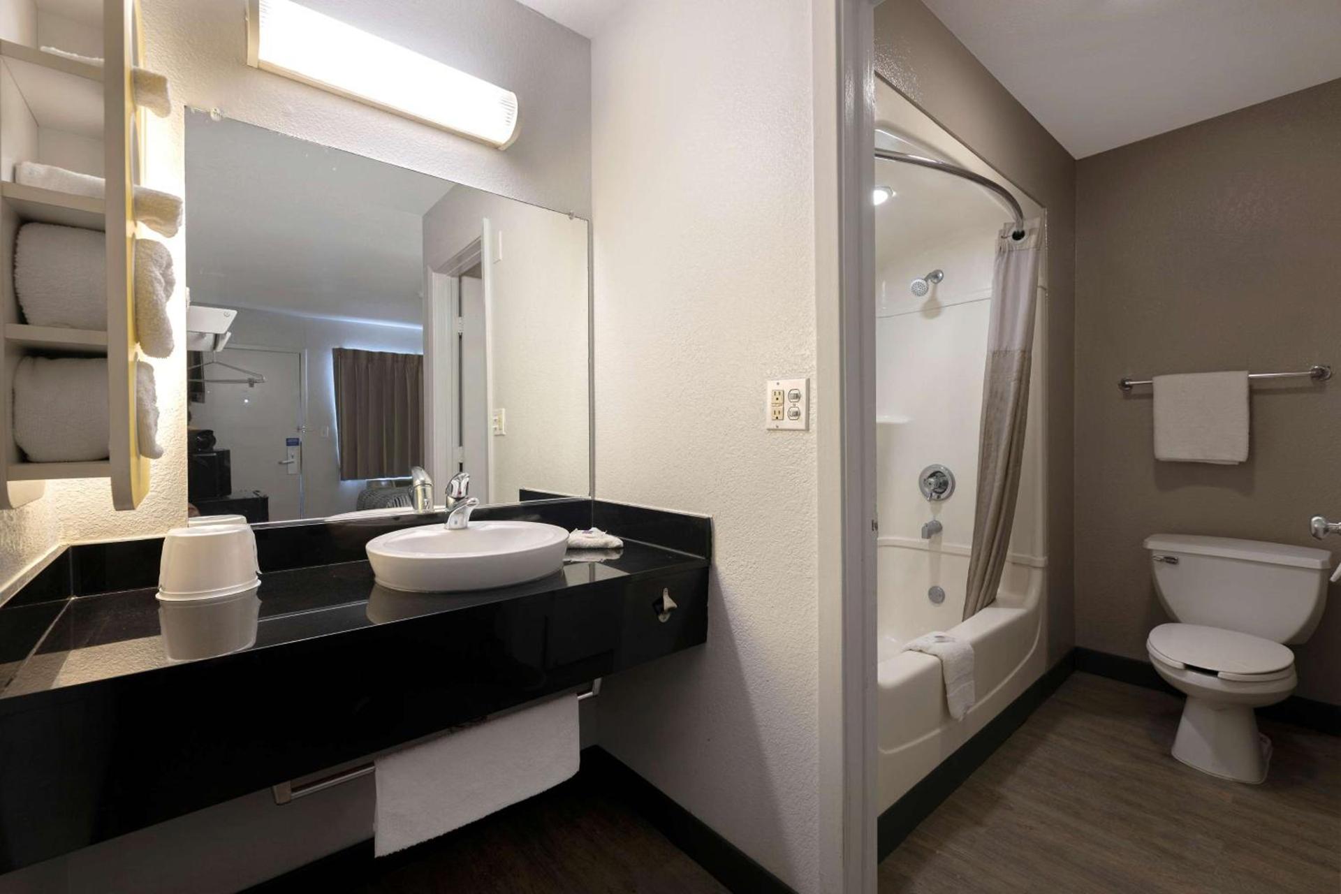 Motel 6-San Antonio, TX - West SeaWorld photo 20