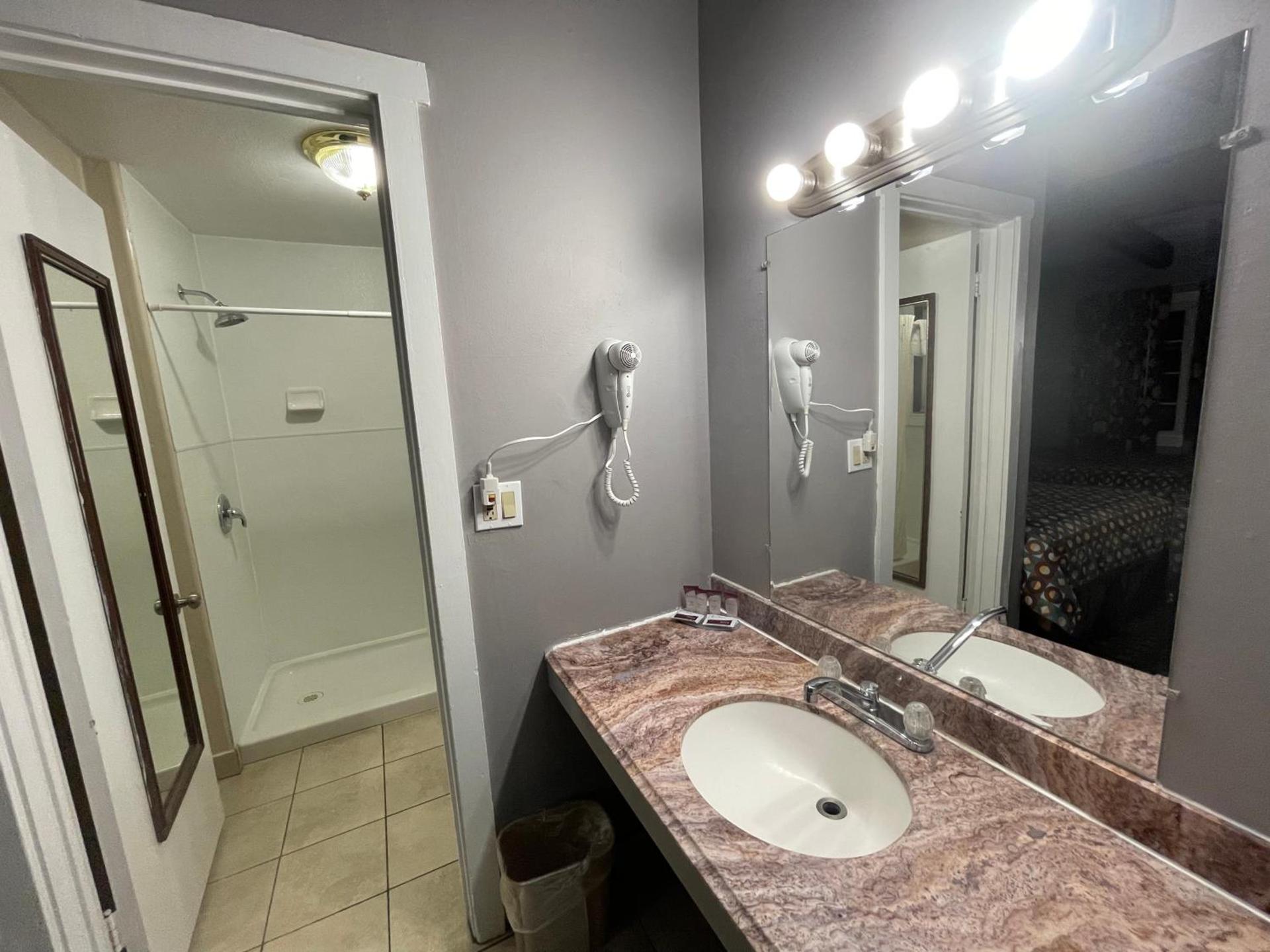 Travel Inn photo 35