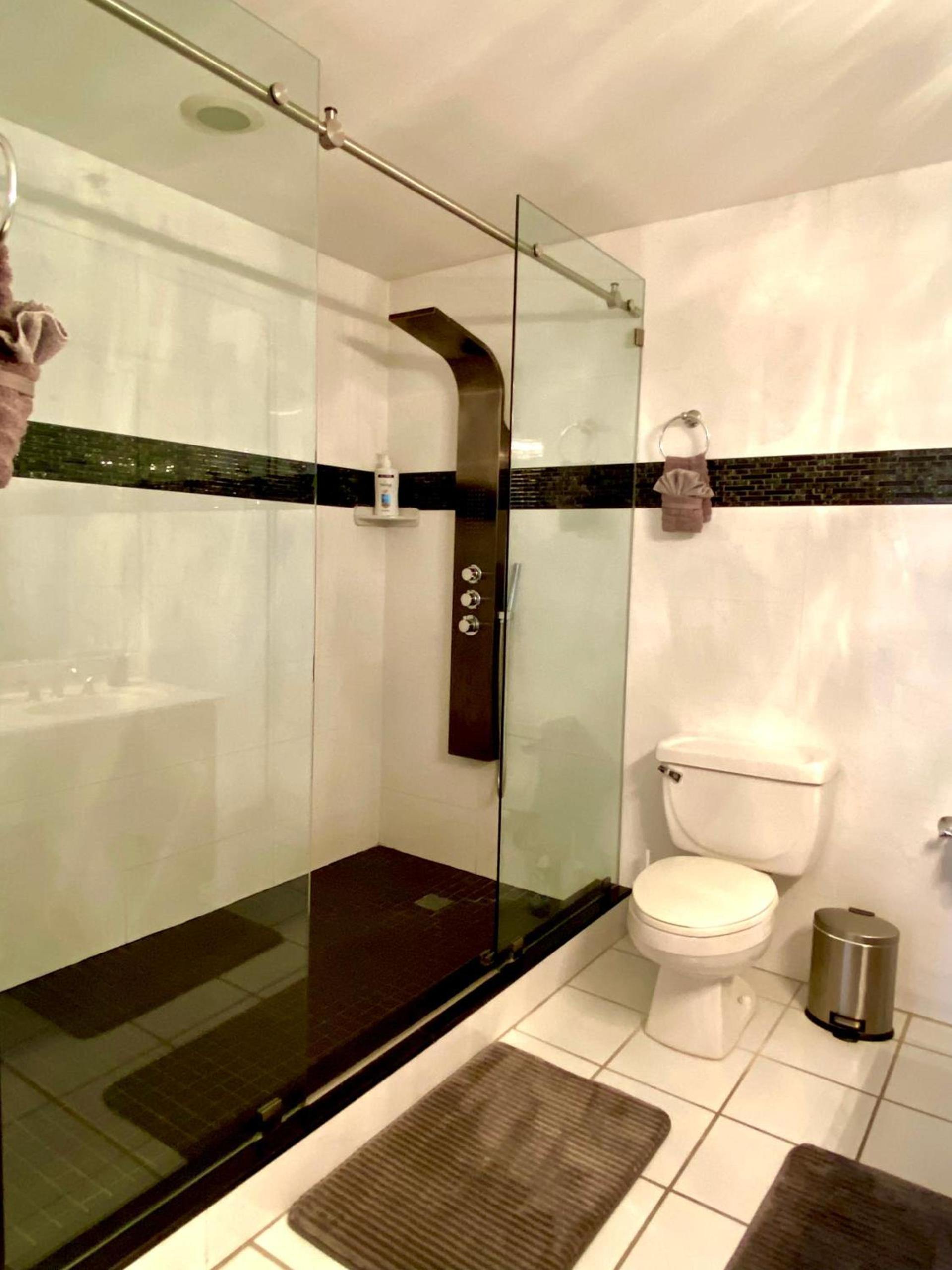 Castle Beach Resort Condo - Panoramic Large Penthouse or Deluxe 1 BR Direct Ocean View and beach access- Updated-Free parking- photo 52