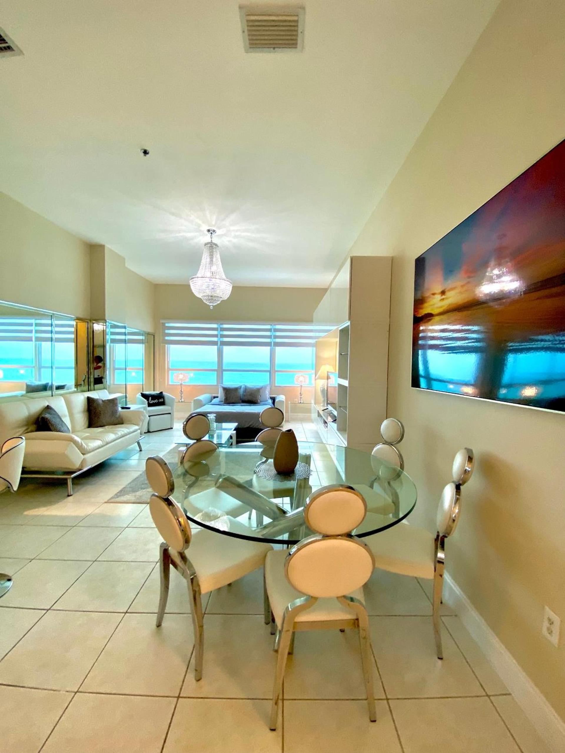 Castle Beach Resort Condo - Panoramic Large Penthouse or Deluxe 1 BR Direct Ocean View and beach access- Updated-Free parking- photo 6