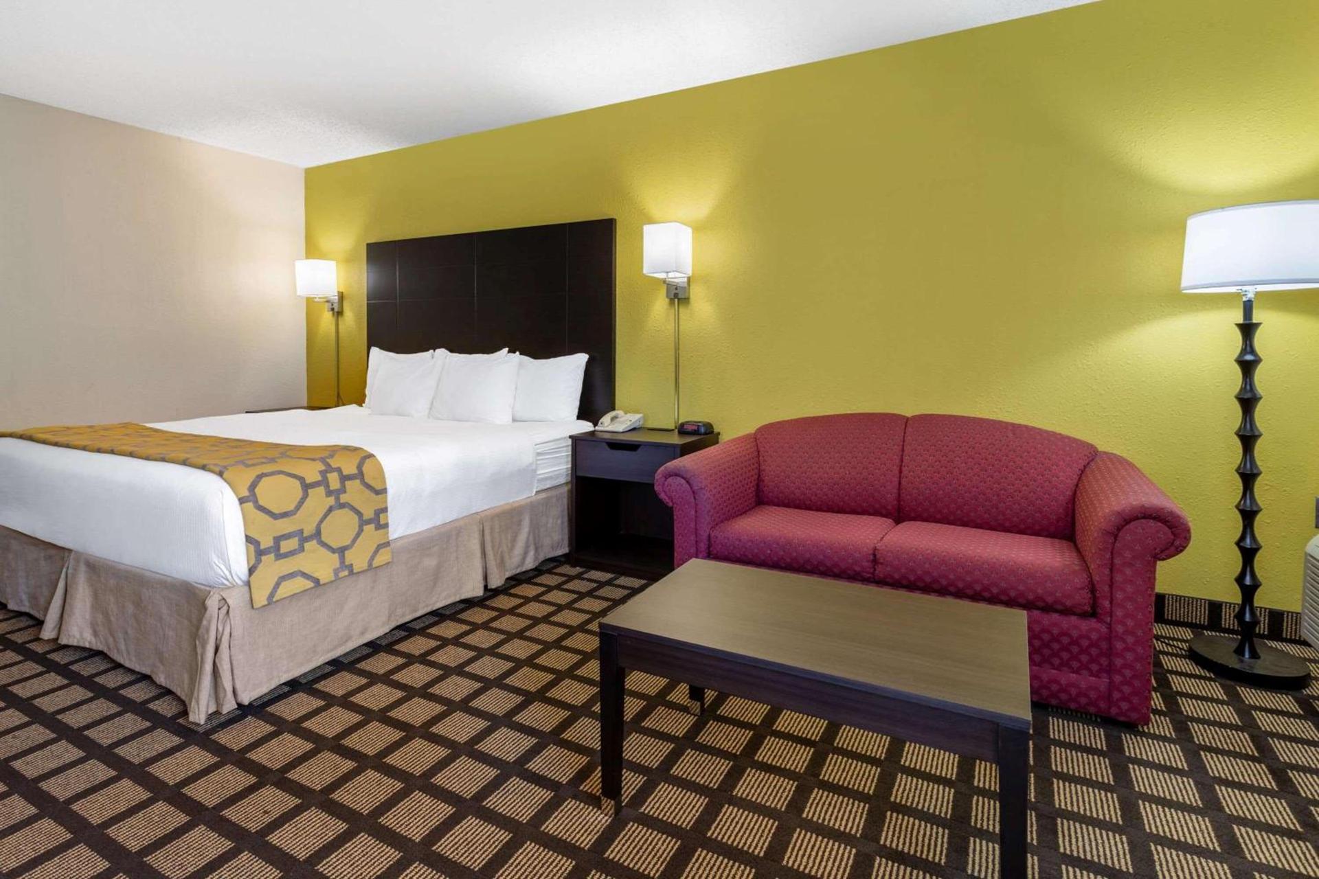 Baymont by Wyndham Queensbury/Lake George photo 14