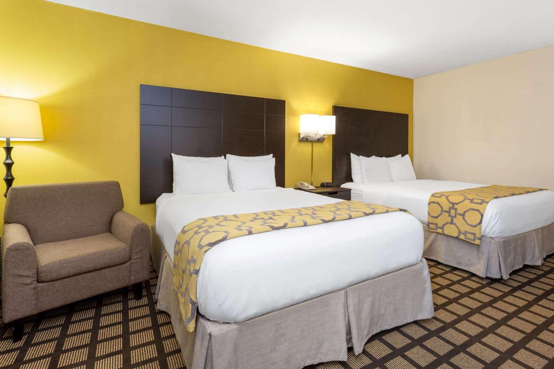 Baymont by Wyndham Queensbury/Lake George photo 19