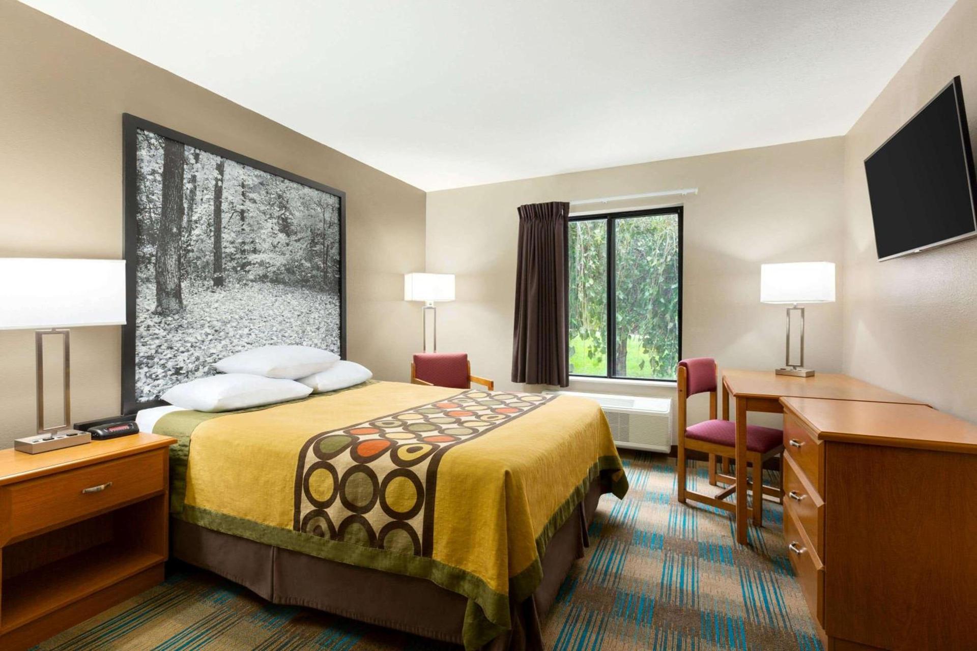 Super 8 by Wyndham Hannibal photo 31
