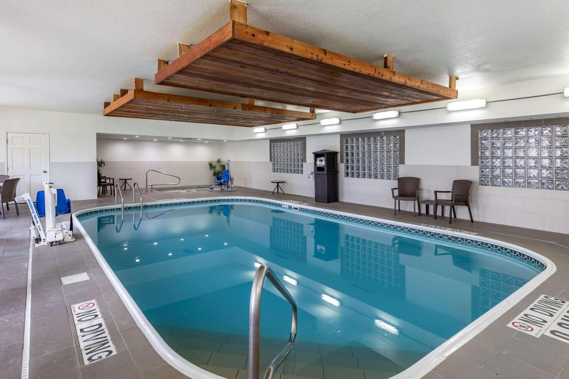 Comfort Suites Fort Collins Near University photo 16