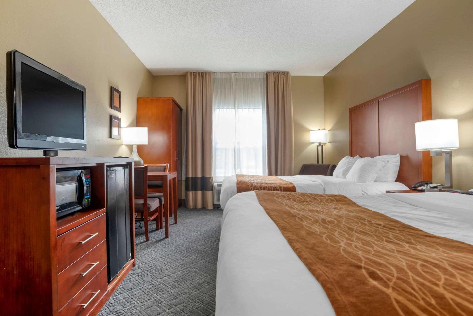 Comfort Inn University Area photo 18