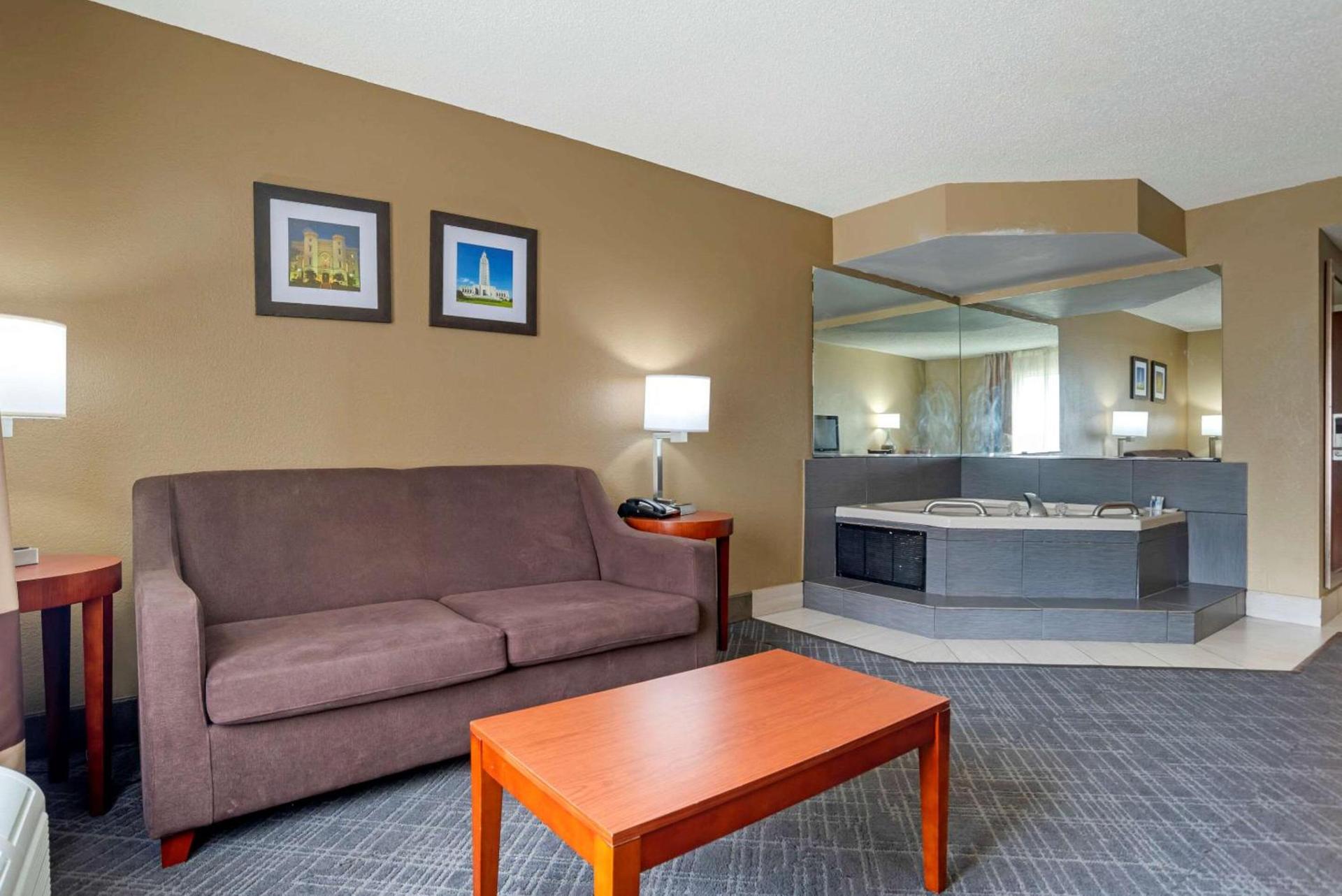 Comfort Inn University Area photo 23