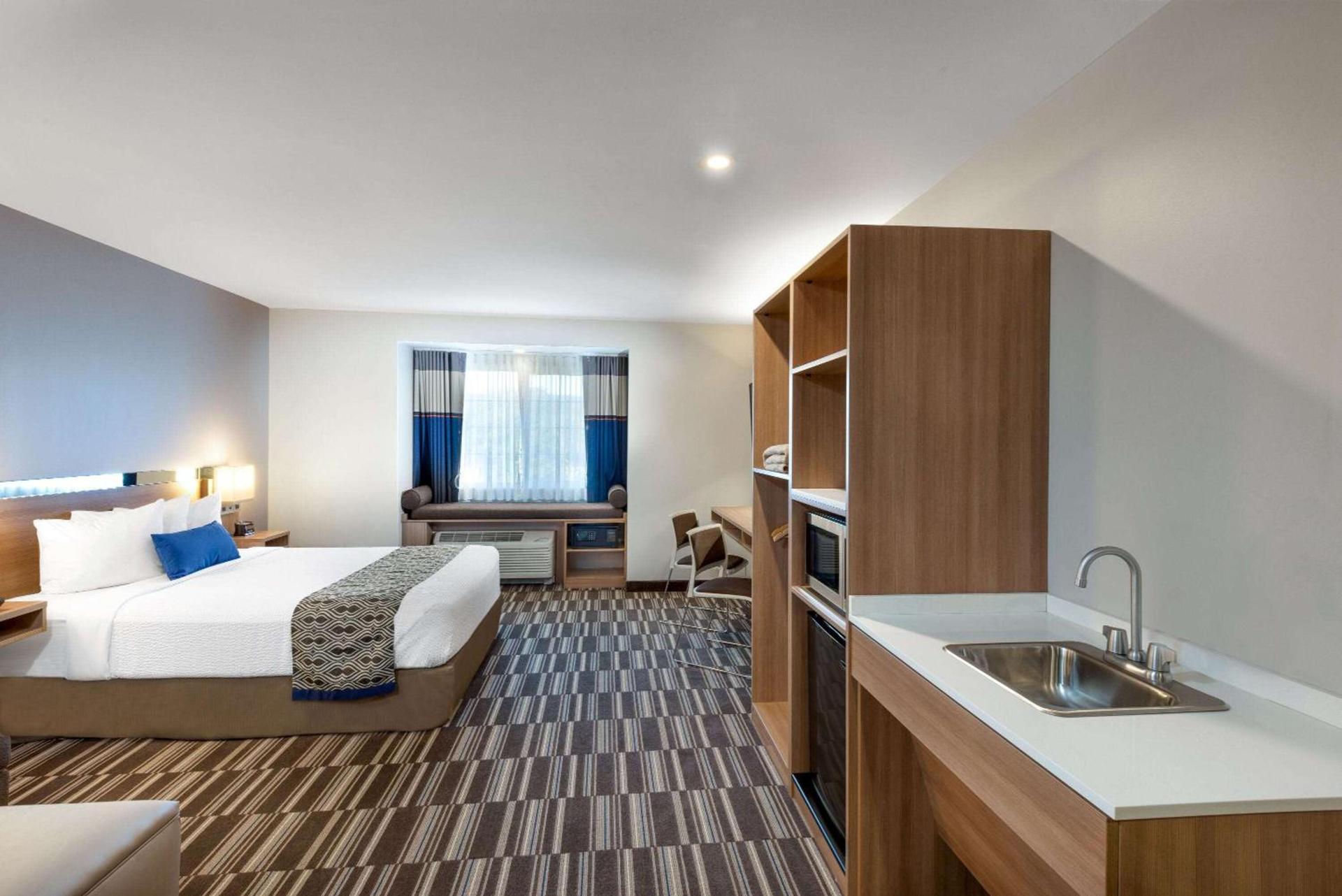 Microtel Inn & Suites by Wyndham Warsaw photo 20
