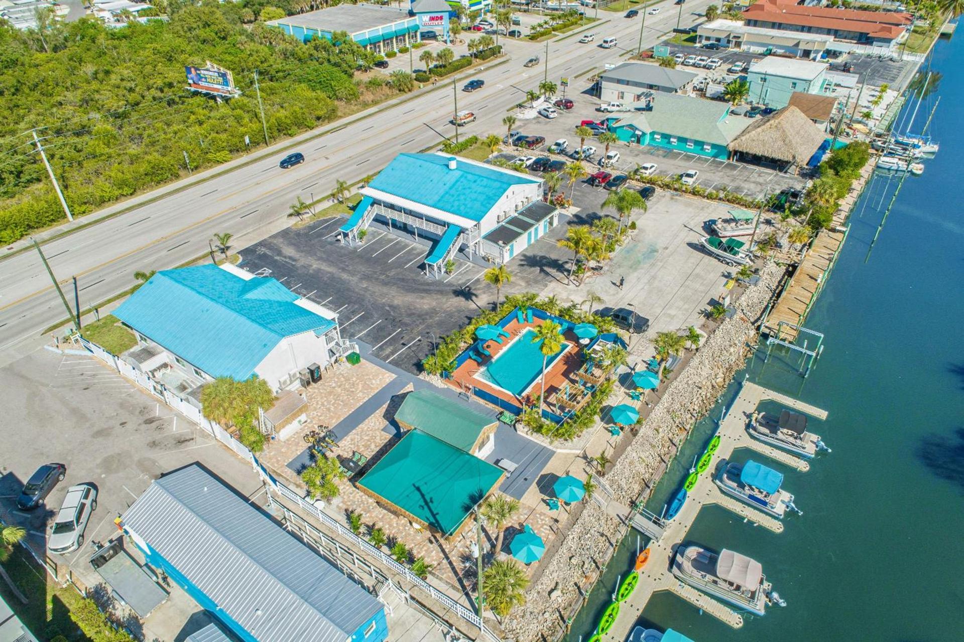 Latitude 26 Waterfront Resort and Marina photo 7