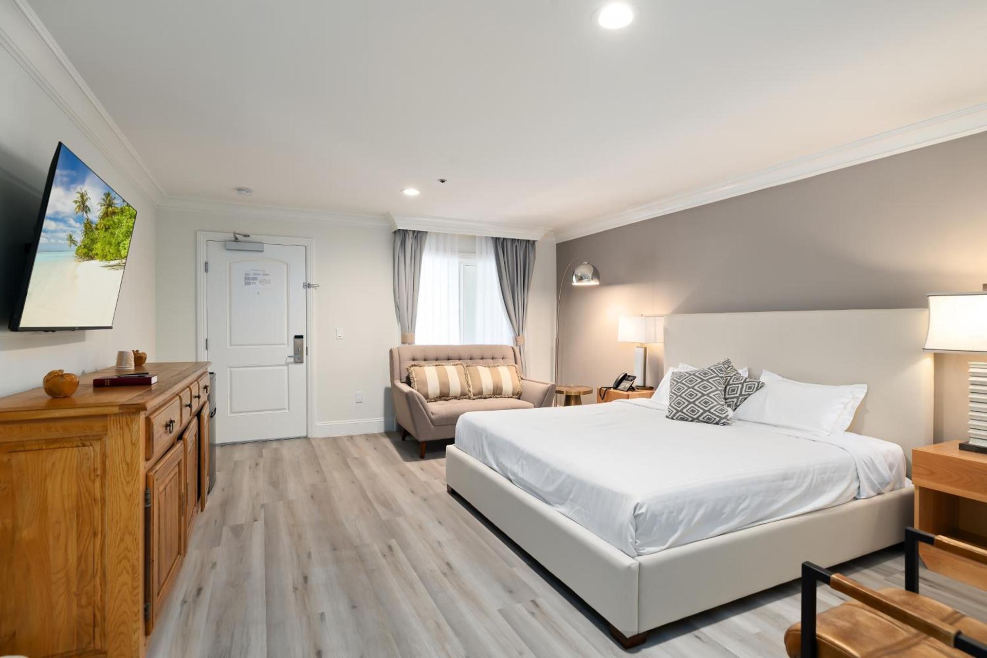 Hotel Huntington photo 56