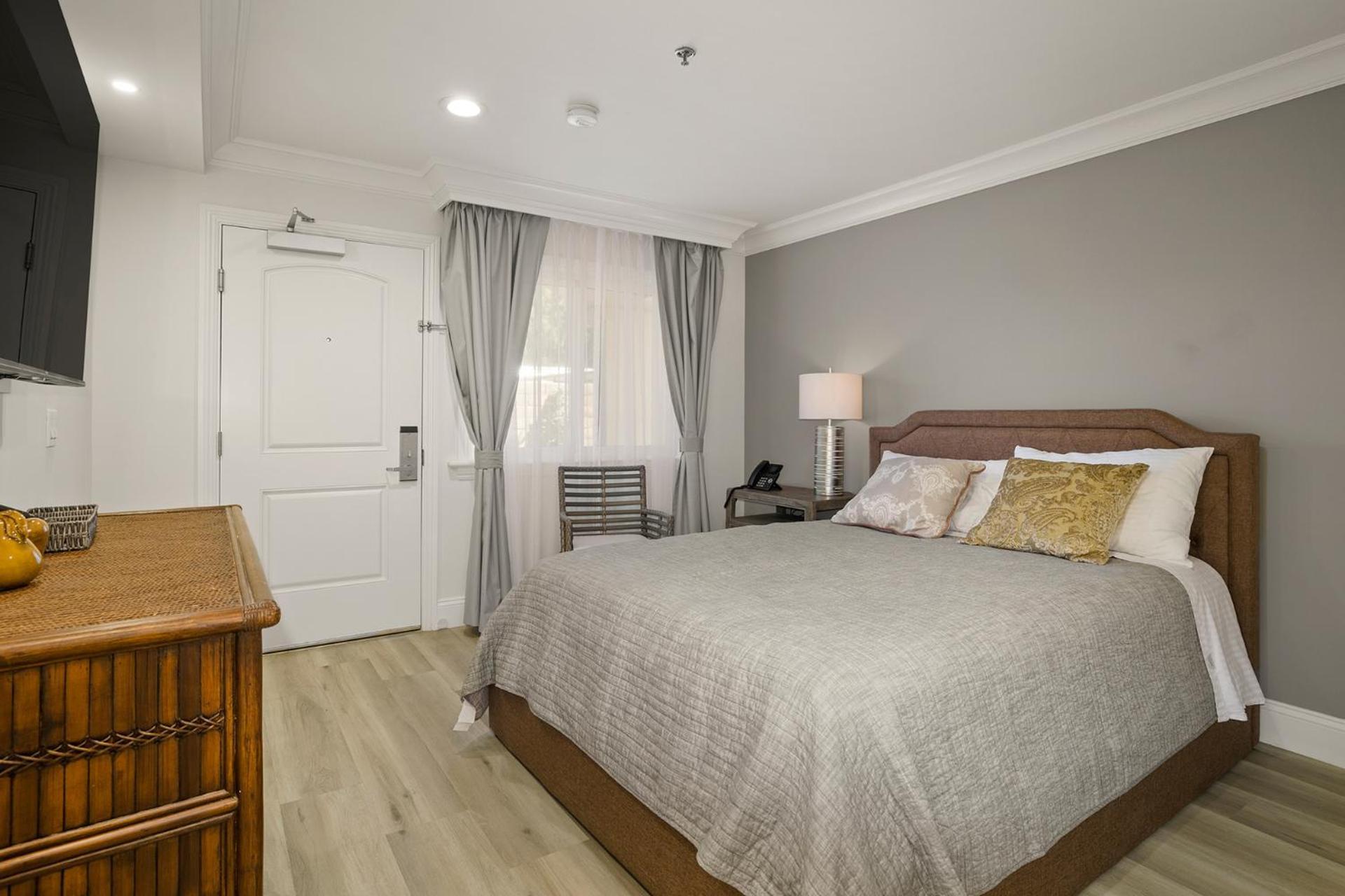 Hotel Huntington photo 58