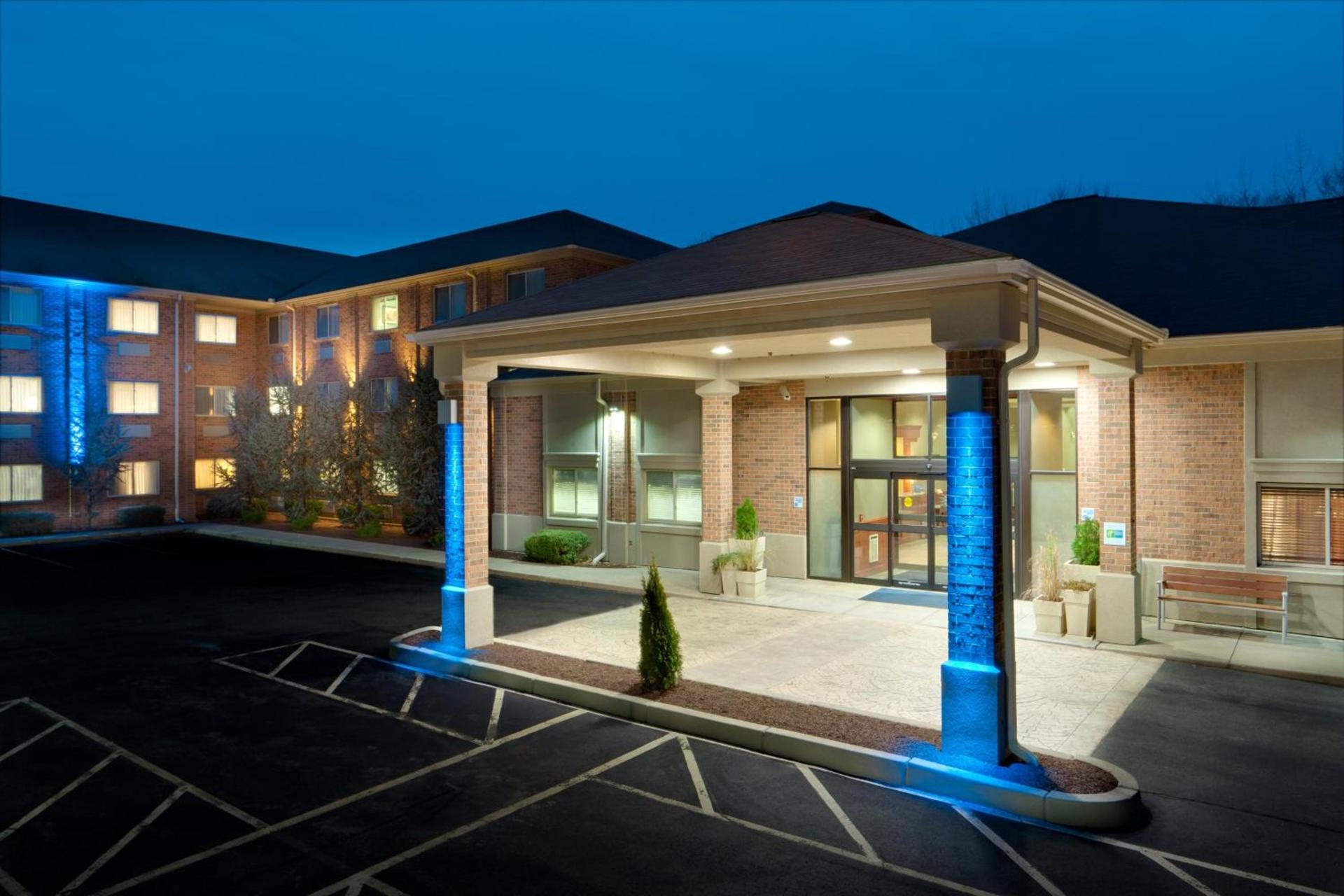 Holiday Inn Express & Suites Smithfield - Providence by IHG — hotel in Smithfield