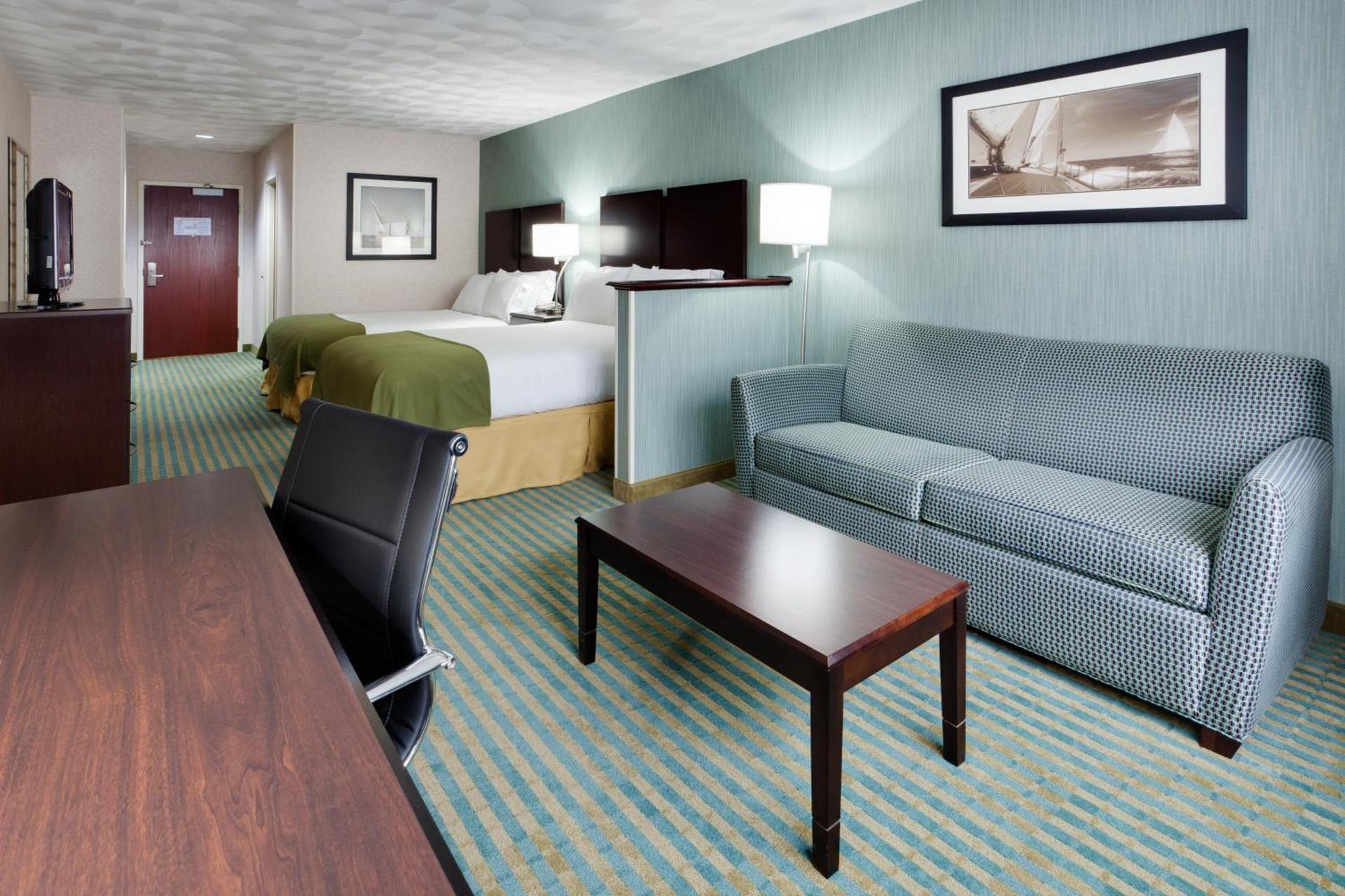 Holiday Inn Express & Suites Smithfield - Providence by IHG photo 17