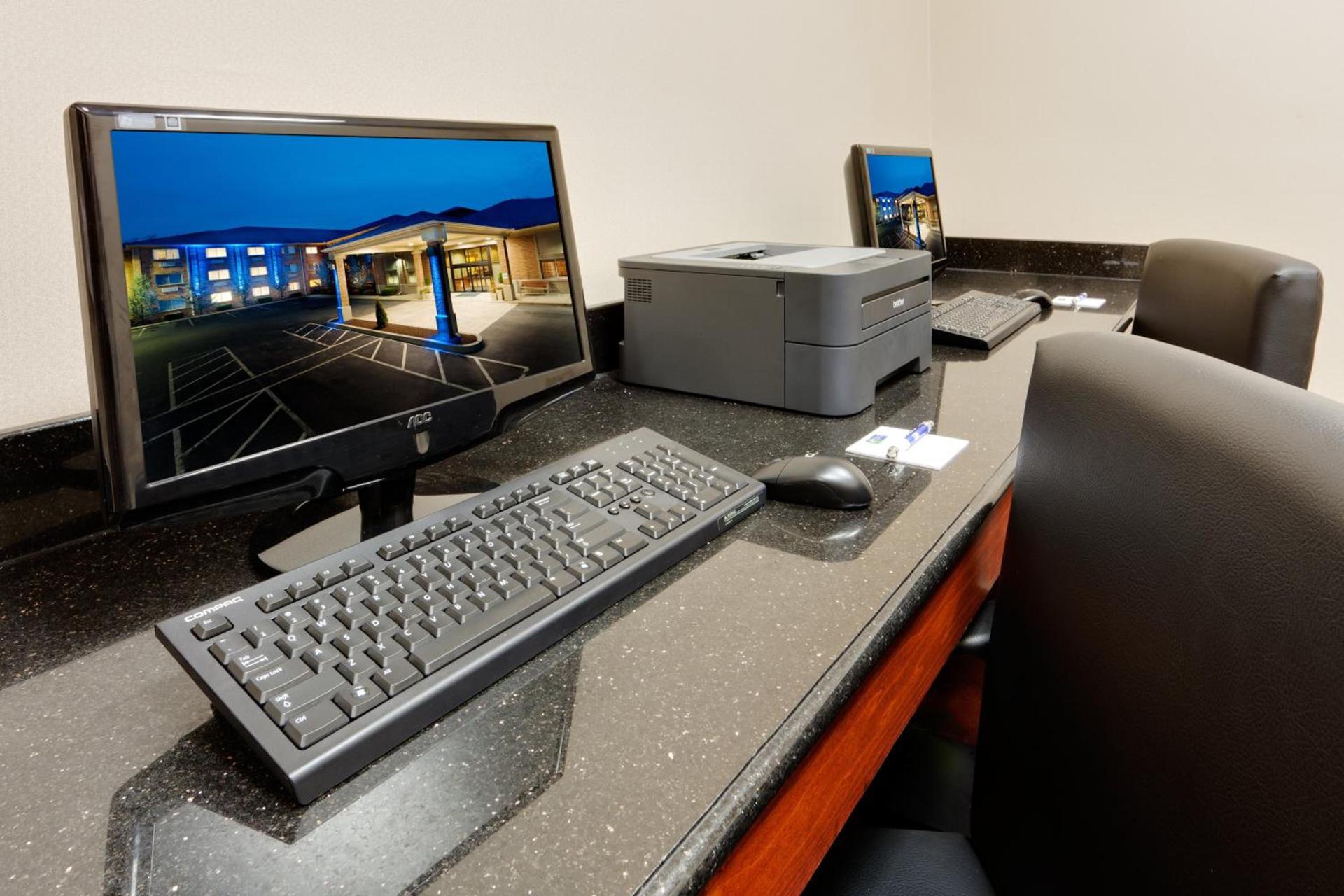 Holiday Inn Express & Suites Smithfield - Providence by IHG photo 21