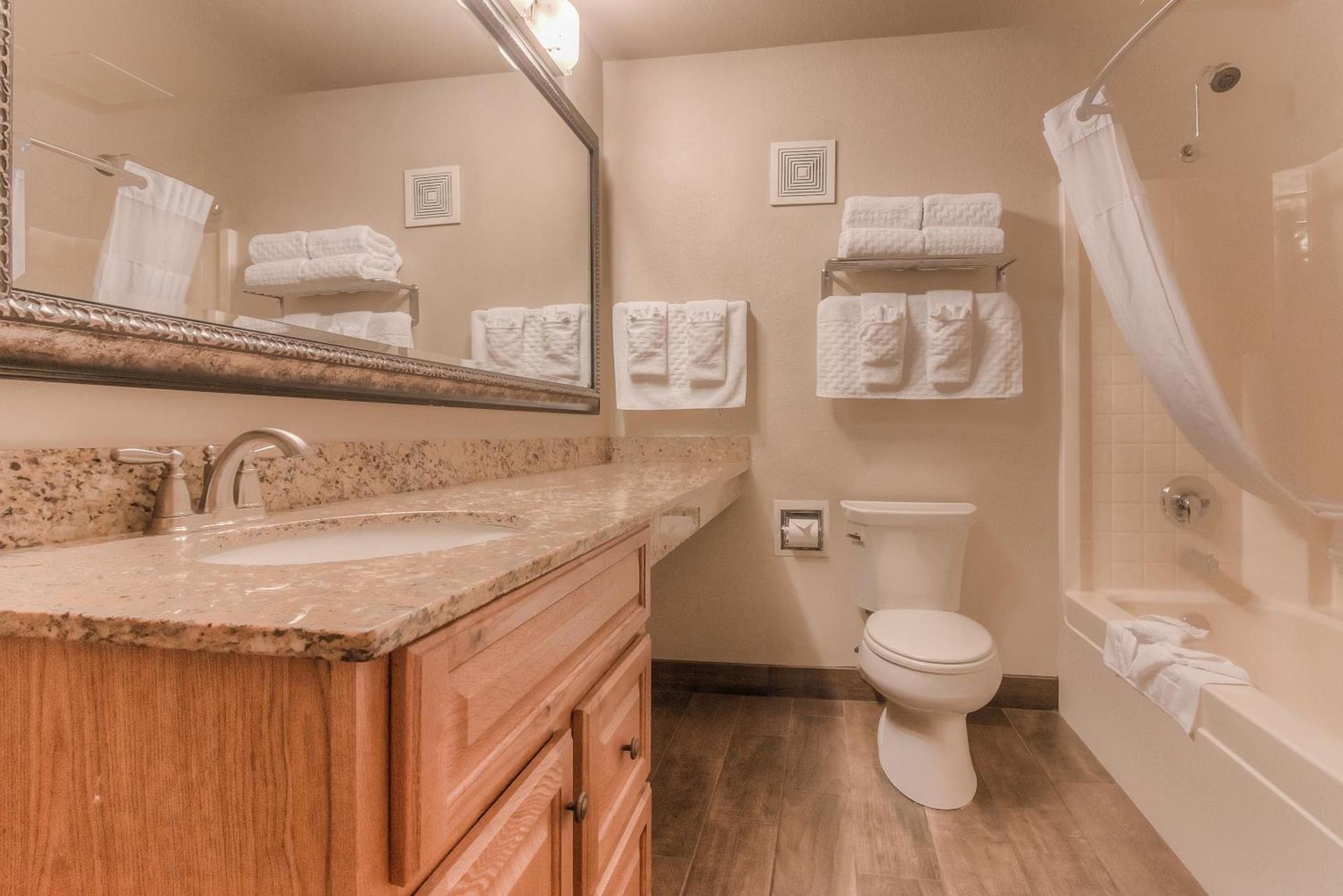 Best Western Plus Yakima Hotel photo 76