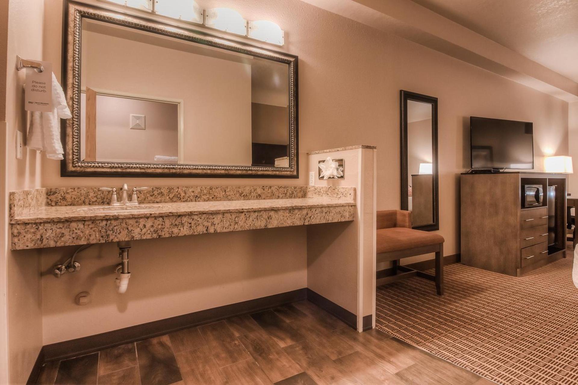 Best Western Plus Yakima Hotel photo 77