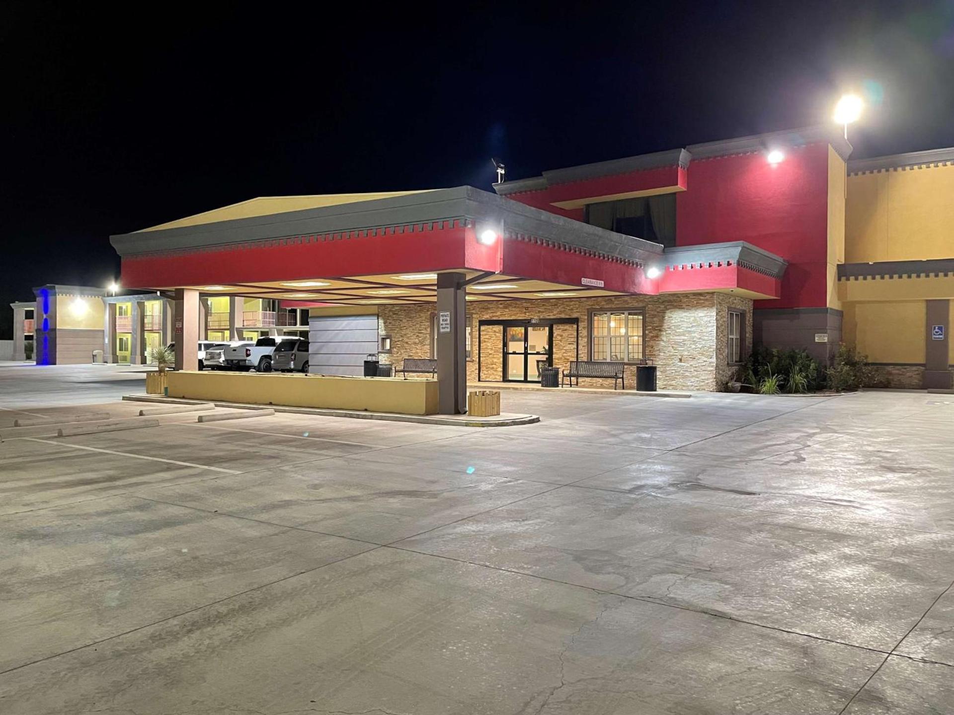 SureStay Plus Hotel by Best Western Odessa photo 1
