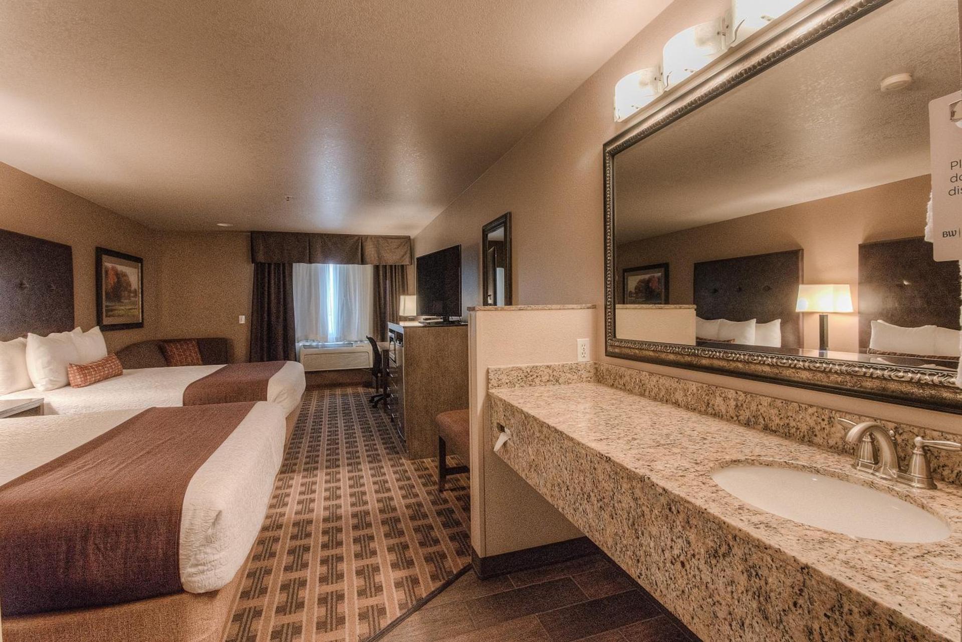 Best Western Plus Yakima Hotel photo 82