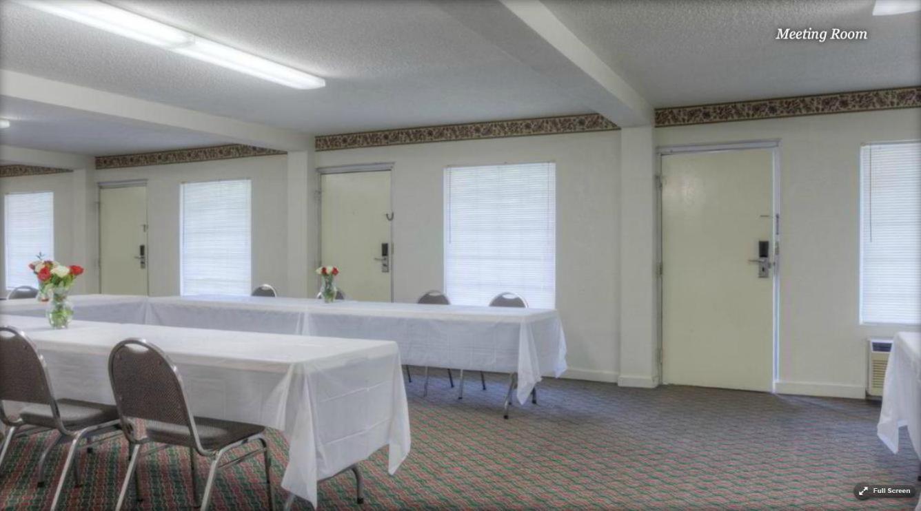 Econo Lodge photo 18