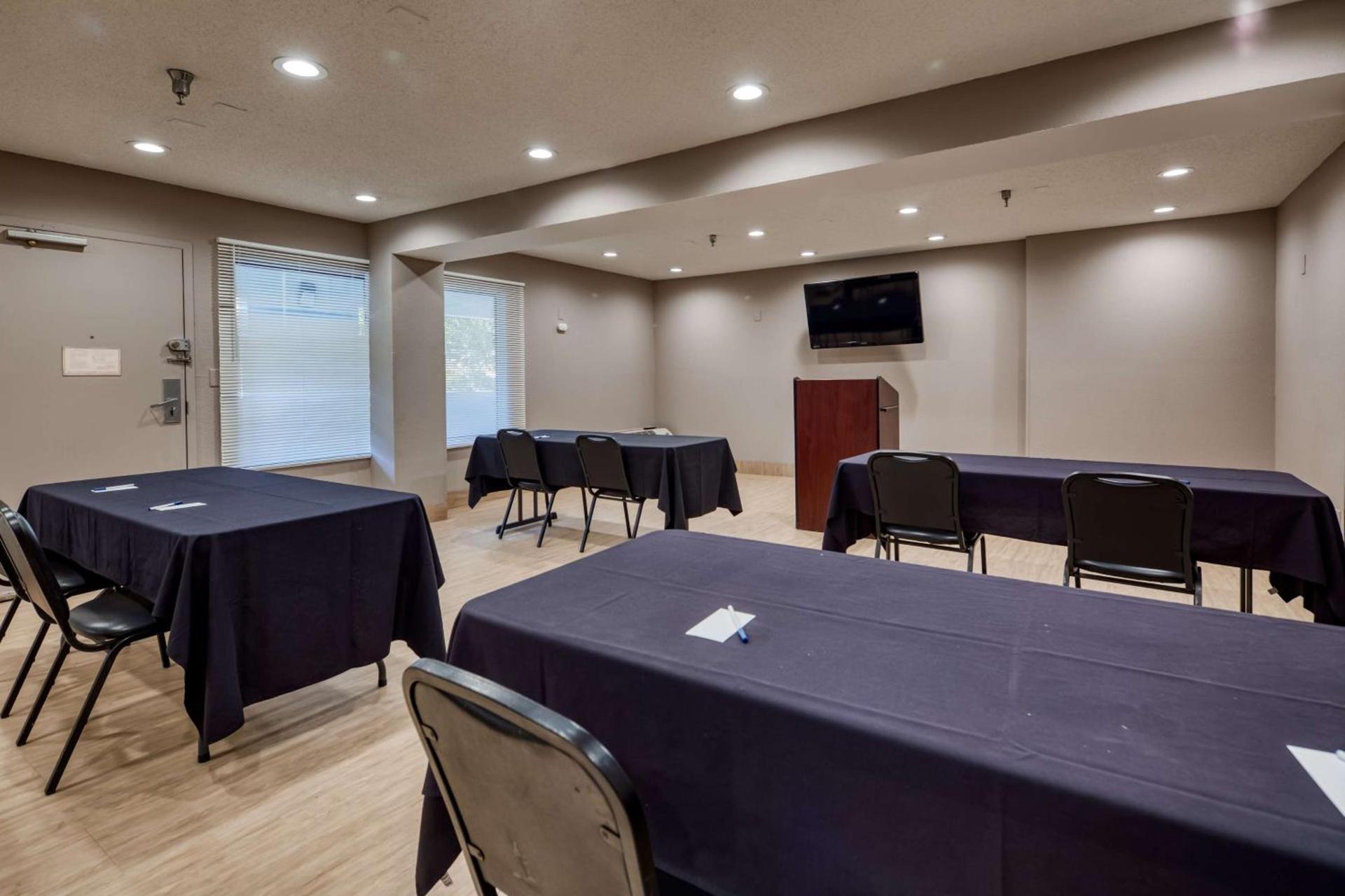 SureStay Plus Hotel by Best Western Durham Medical Center photo 31