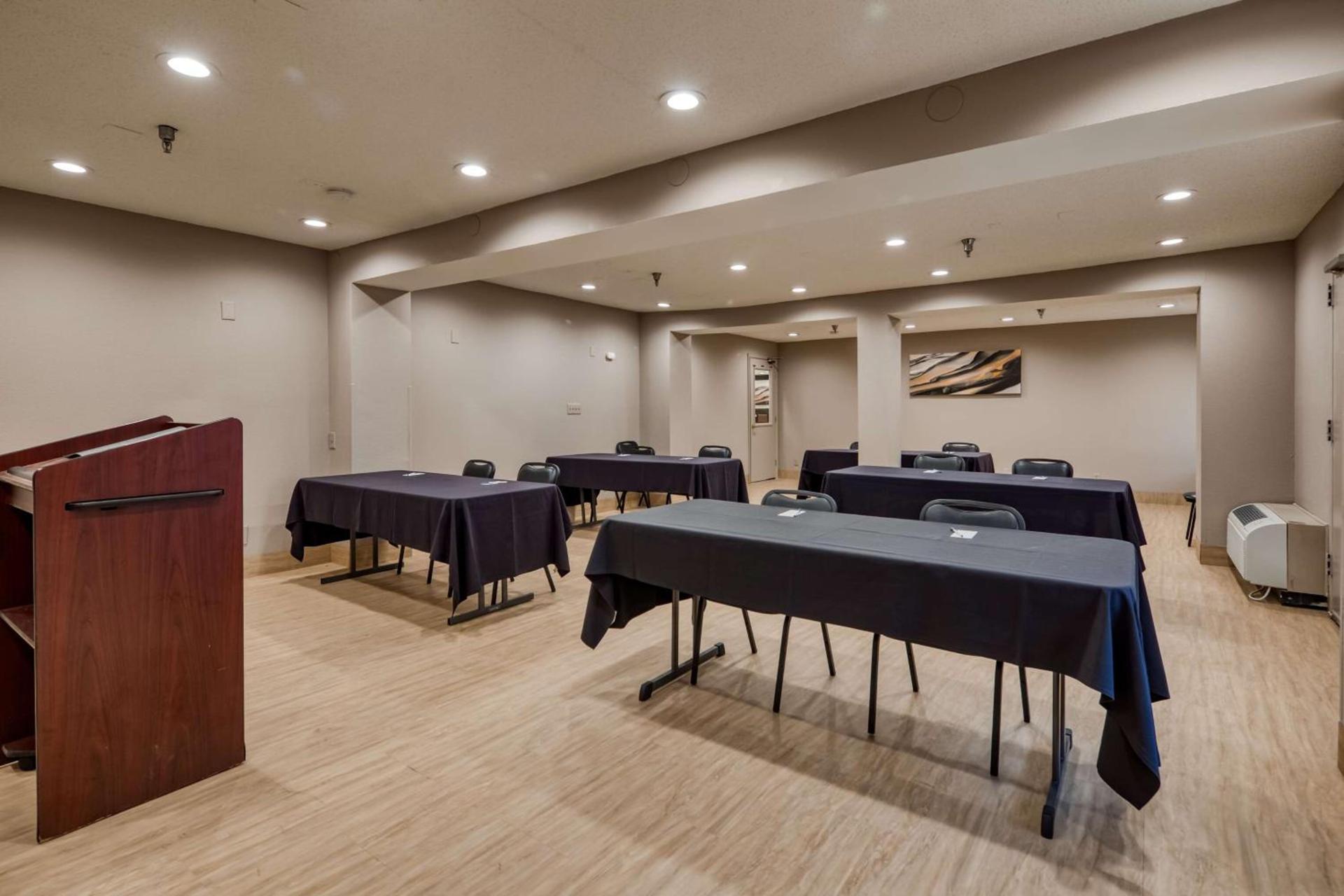 SureStay Plus Hotel by Best Western Durham Medical Center photo 7