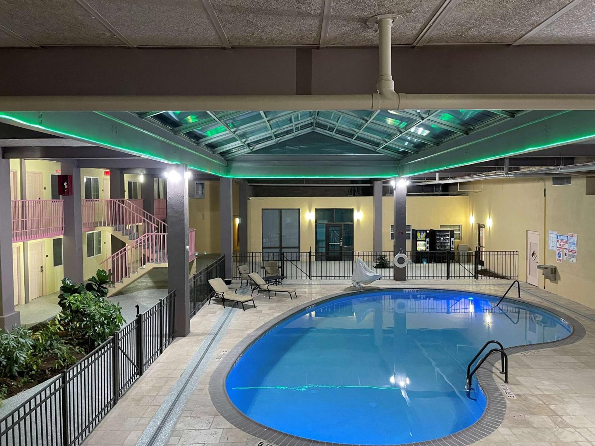 SureStay Plus Hotel by Best Western Odessa photo 32