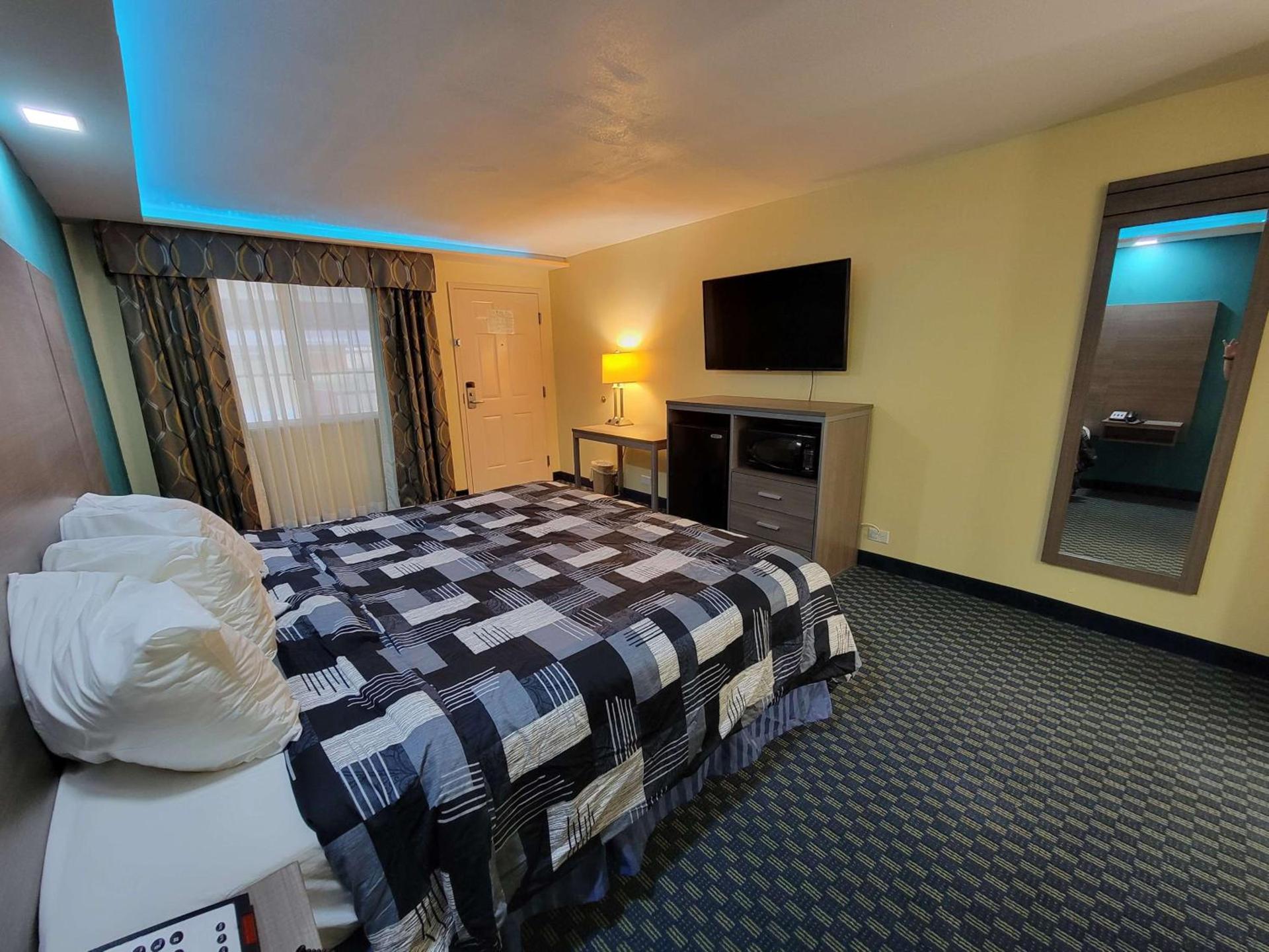 SureStay Plus Hotel by Best Western Odessa photo 17