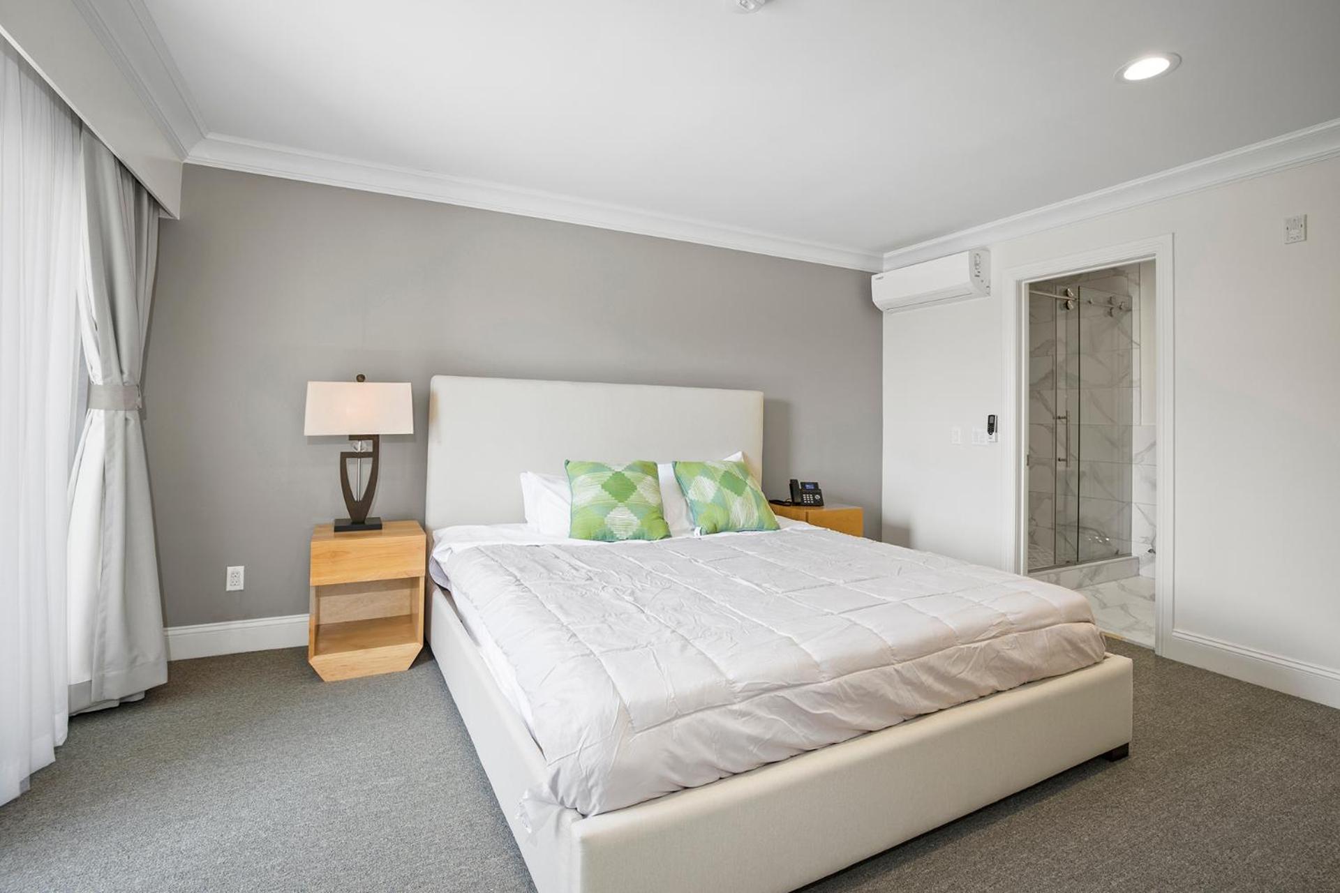 Hotel Huntington photo 98
