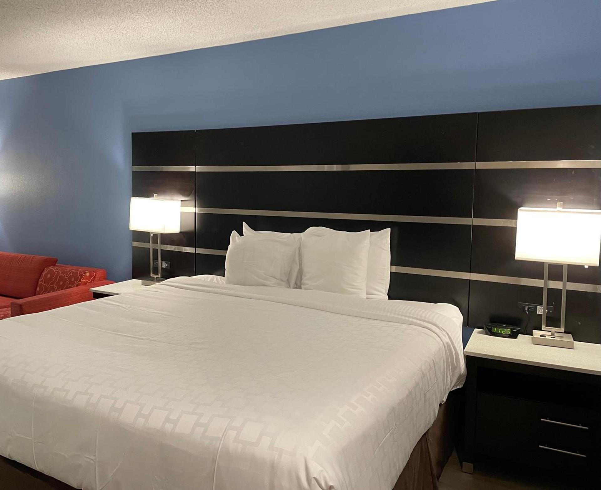 Clarion Pointe Atlanta Airport College Park photo 52