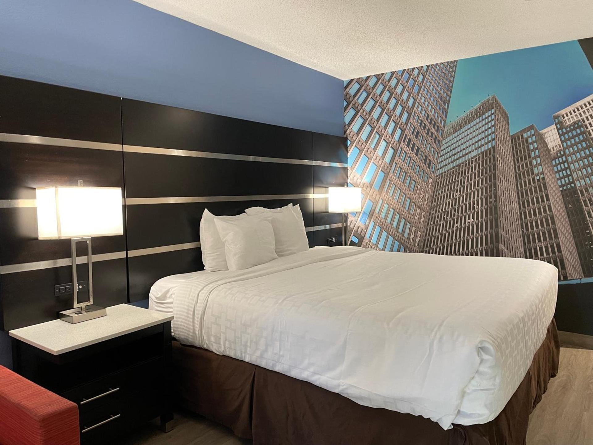 Clarion Pointe Atlanta Airport College Park photo 49