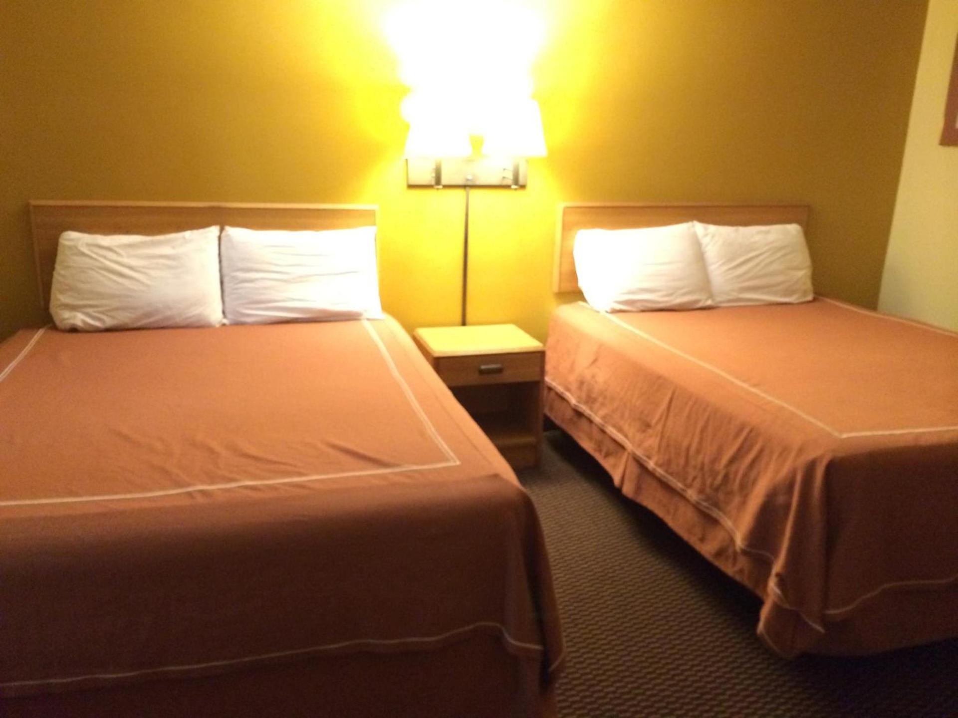 Caravan Motel photo 35