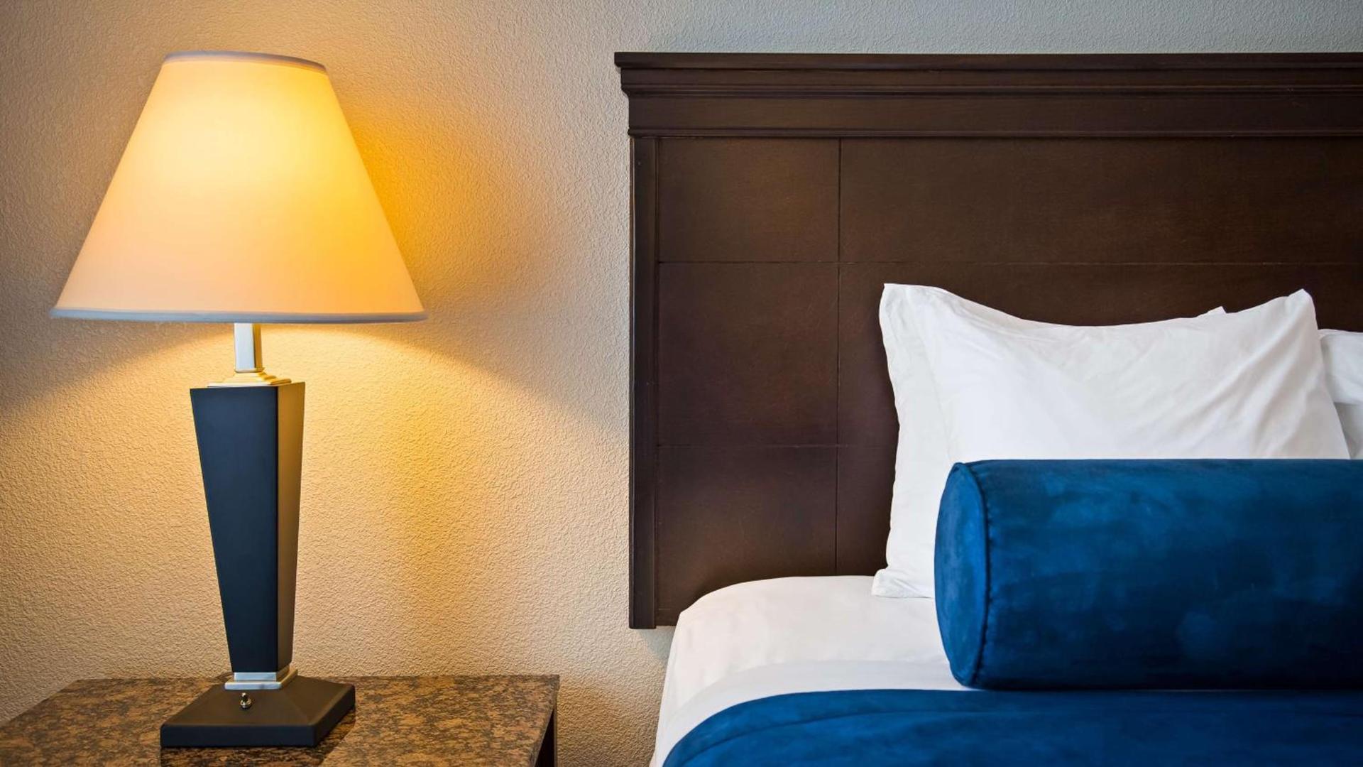 Best Western Plus Reading Inn & Suites photo 66