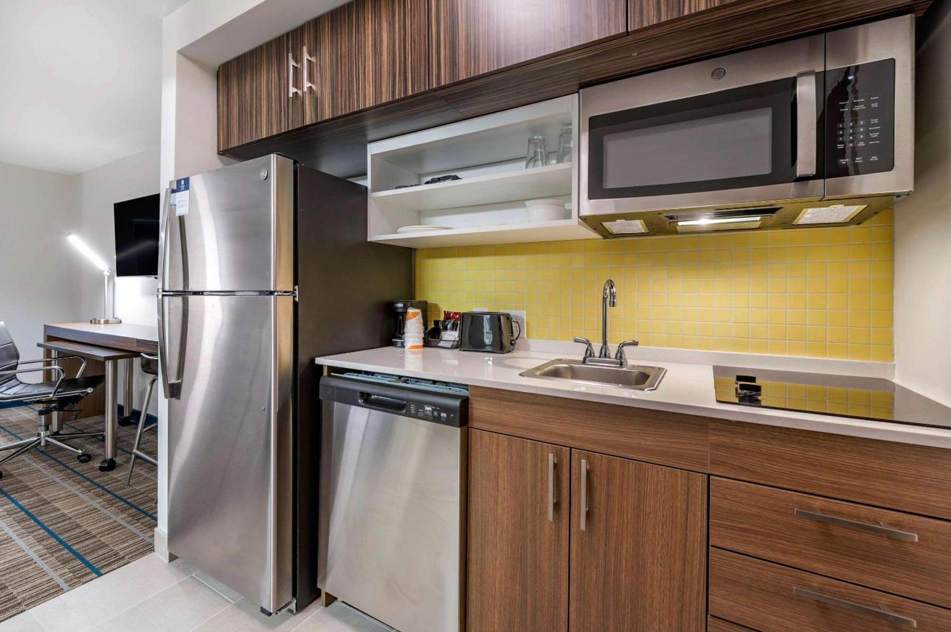 MainStay Suites Georgetown Lexington North photo 10