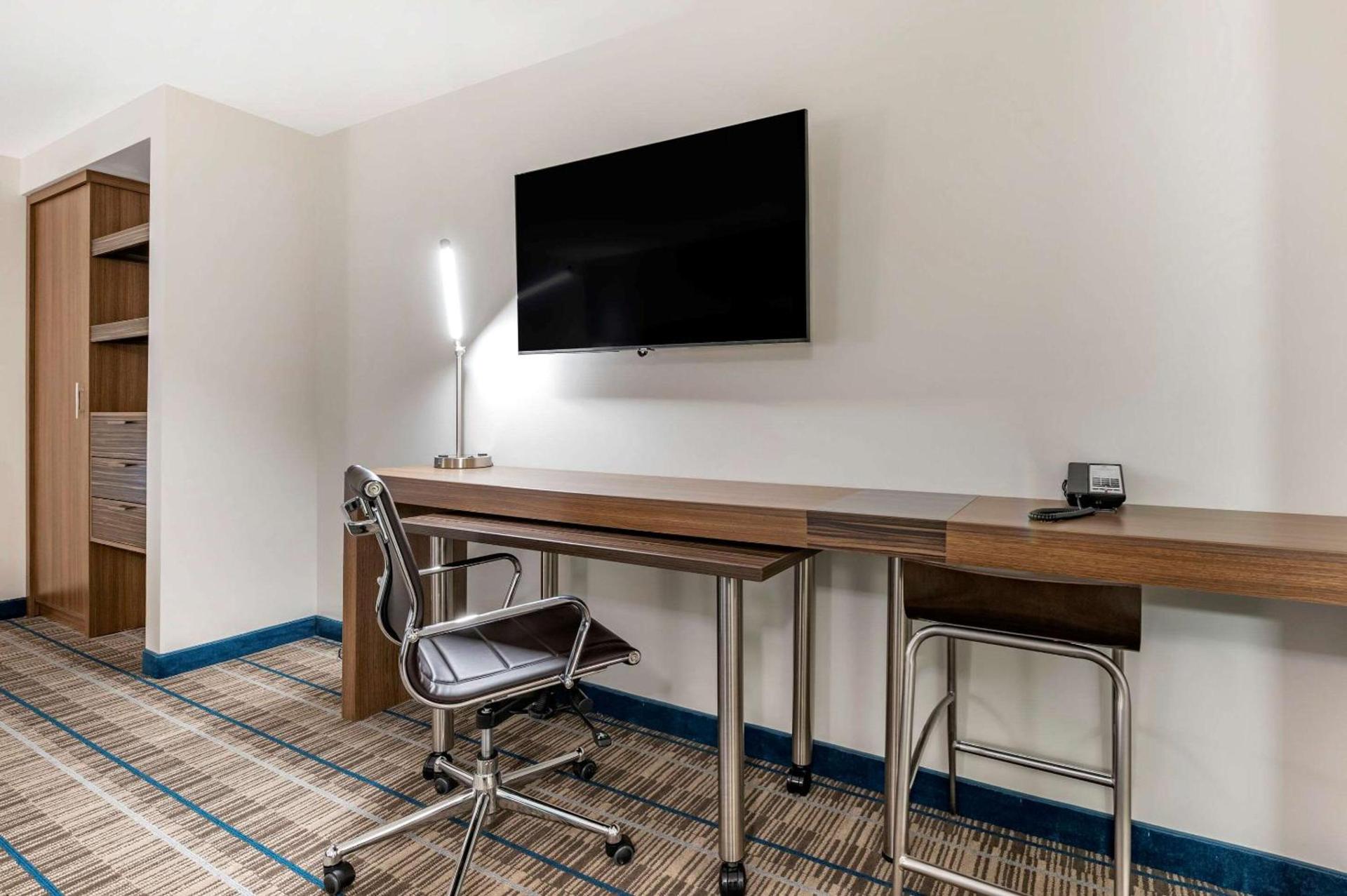 MainStay Suites Georgetown Lexington North photo 11