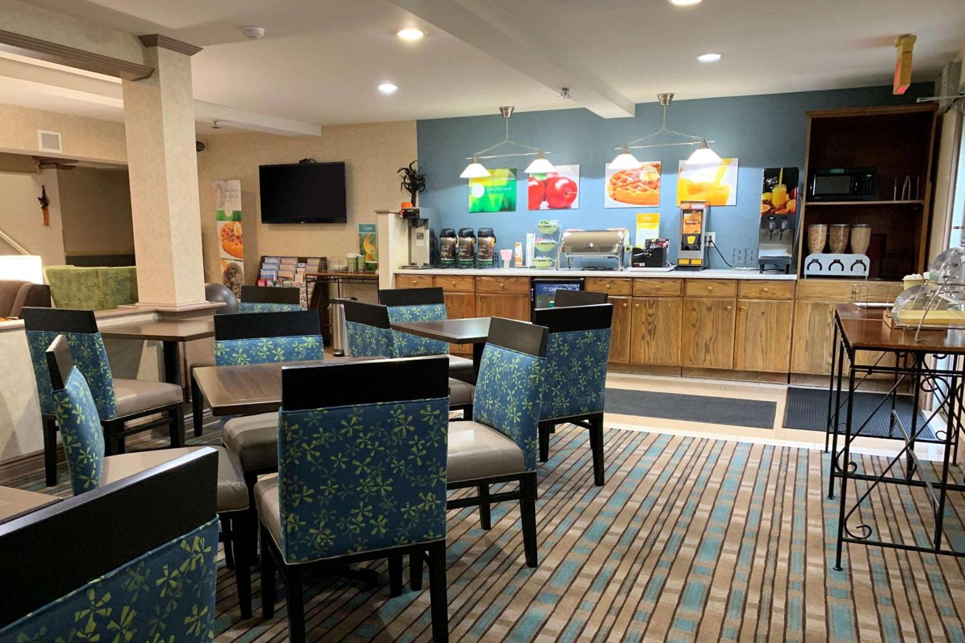 Quality Inn near Toms River Corporate Park photo 24