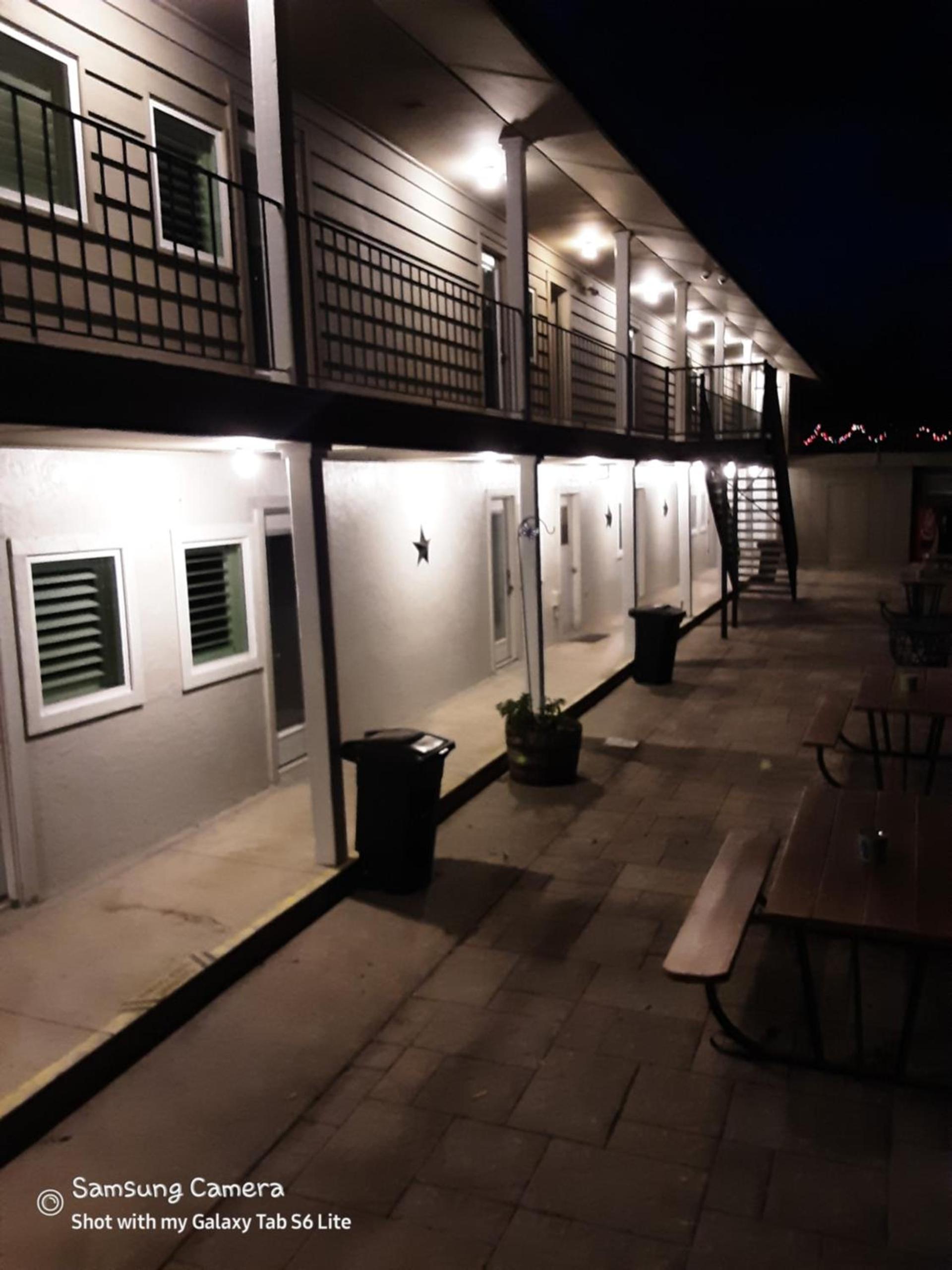 Horseshoe Riverside Lodge — hotel in Canyon Lake