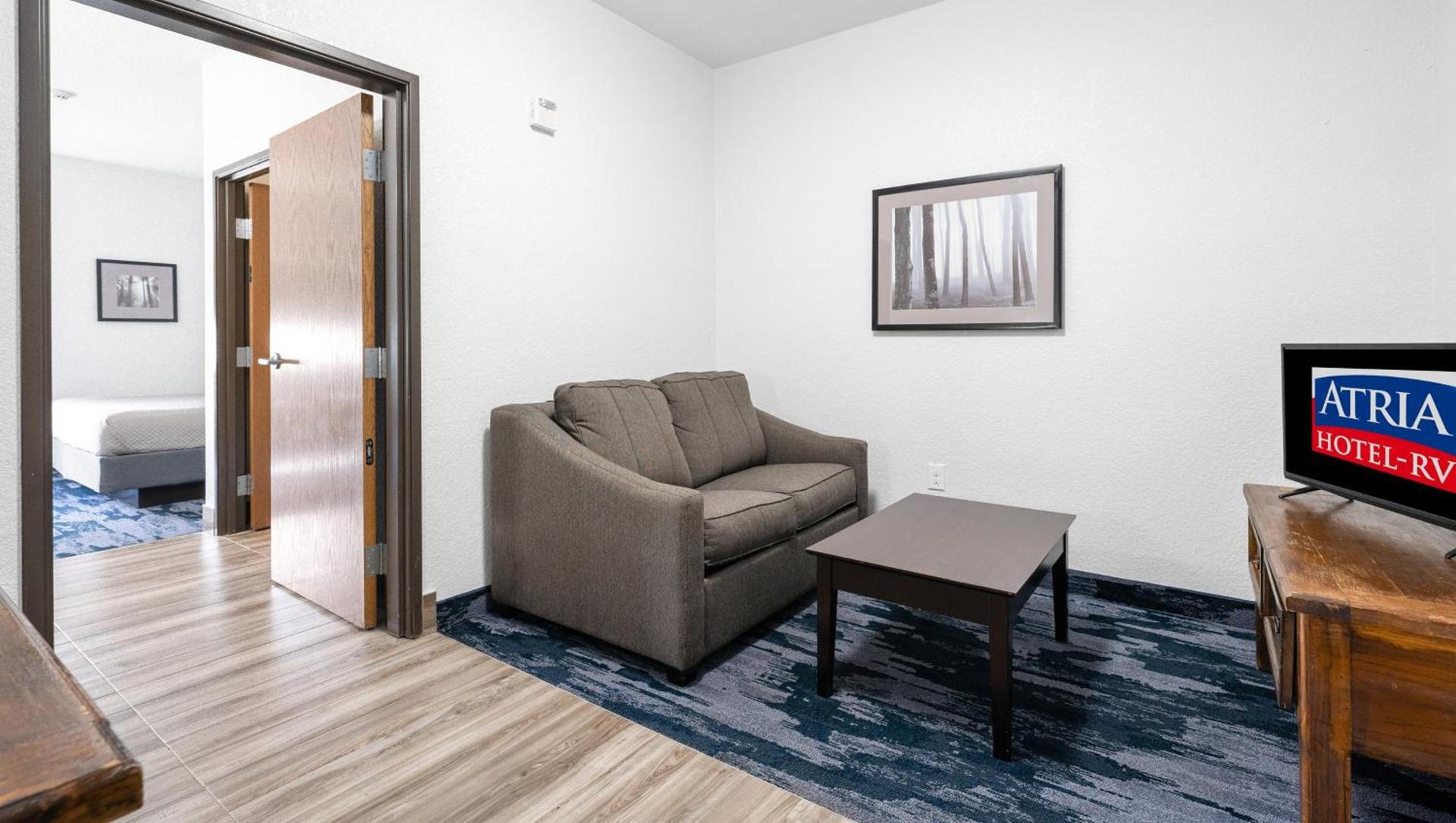 Atria Hotel and RV McGregor photo 19