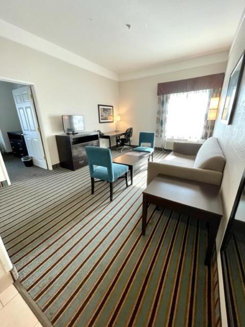La Quinta by Wyndham Bakersfield North photo 47