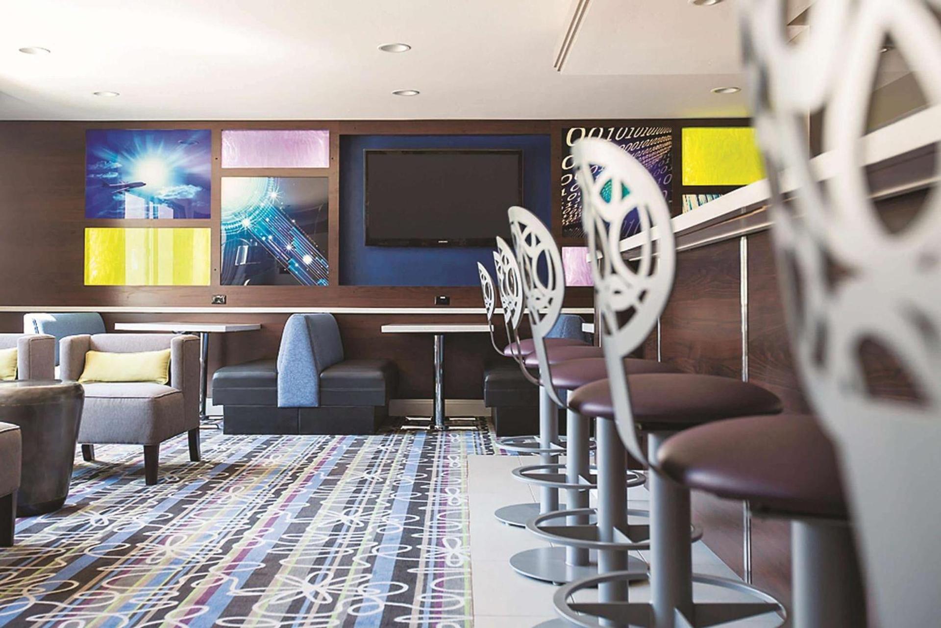 Spark by Hilton San Jose Airport photo 12