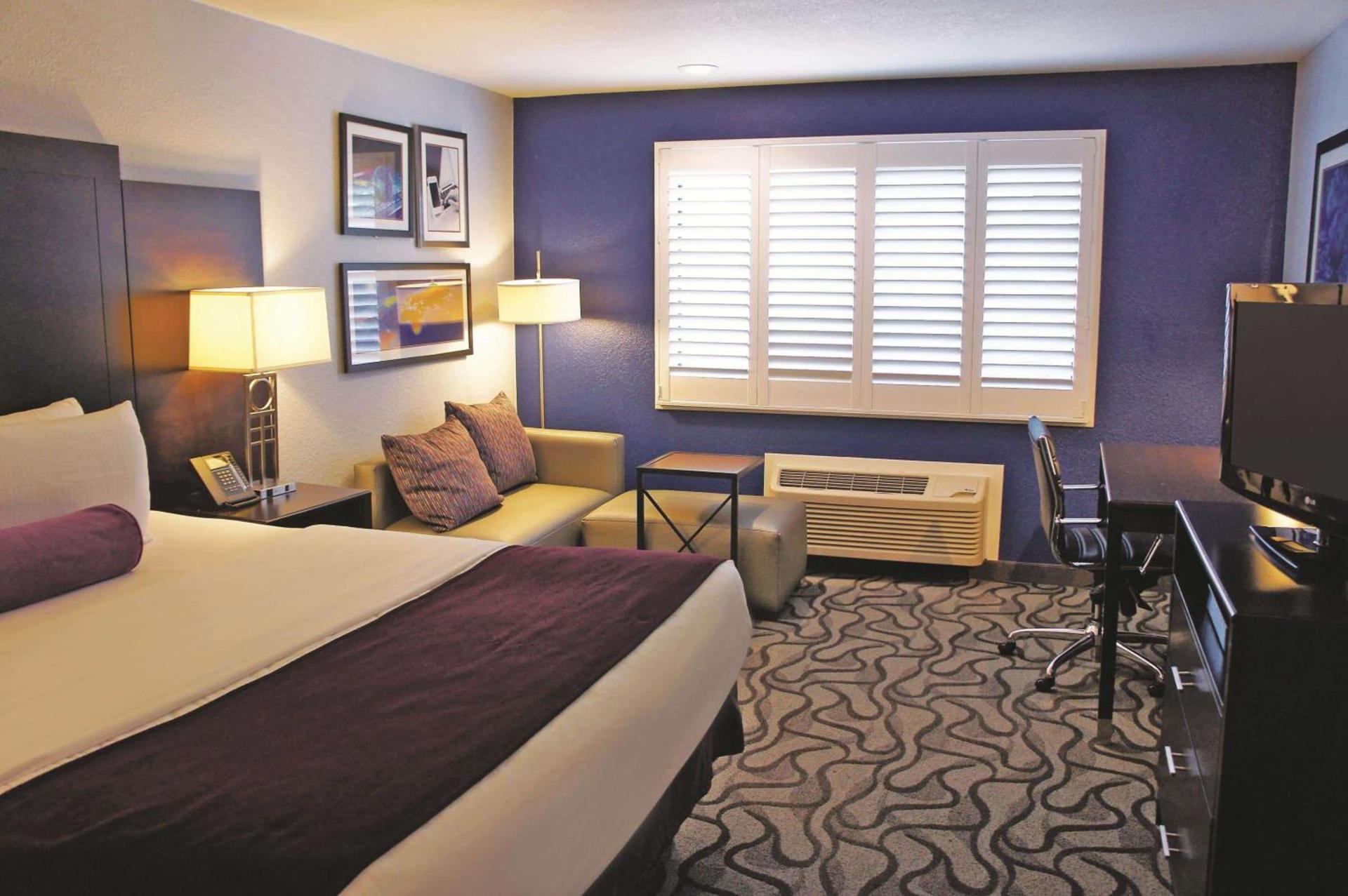 Spark by Hilton San Jose Airport photo 26