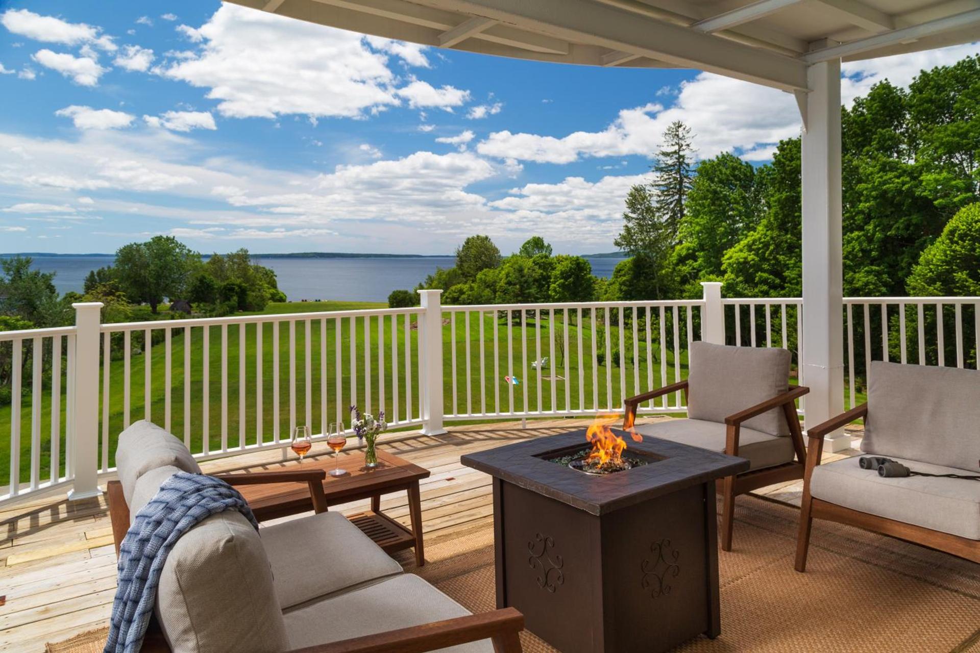 Captain Nickels Inn photo 23