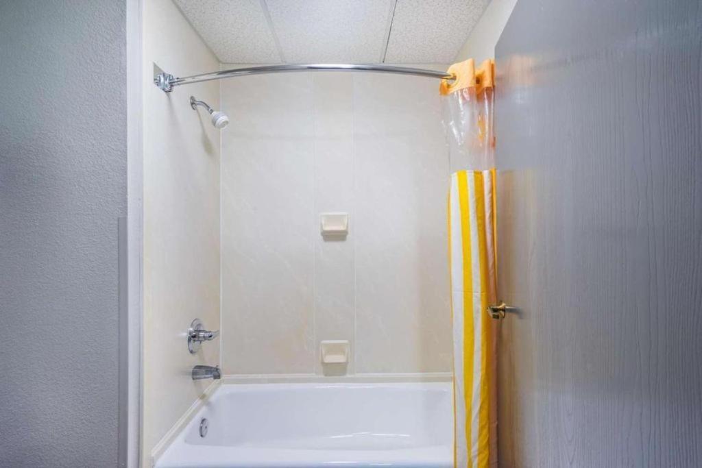 Wingate by Wyndham Memphis East photo 18
