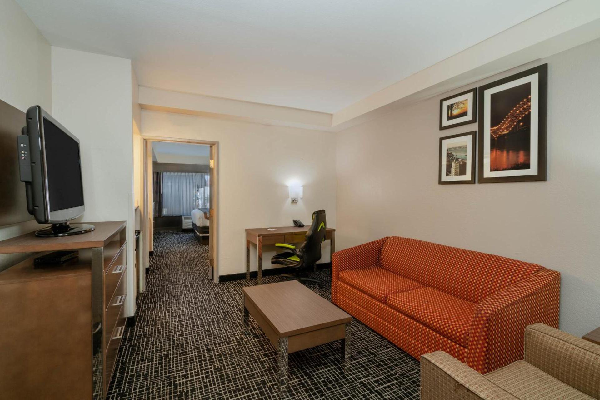 Wingate by Wyndham Memphis East photo 23