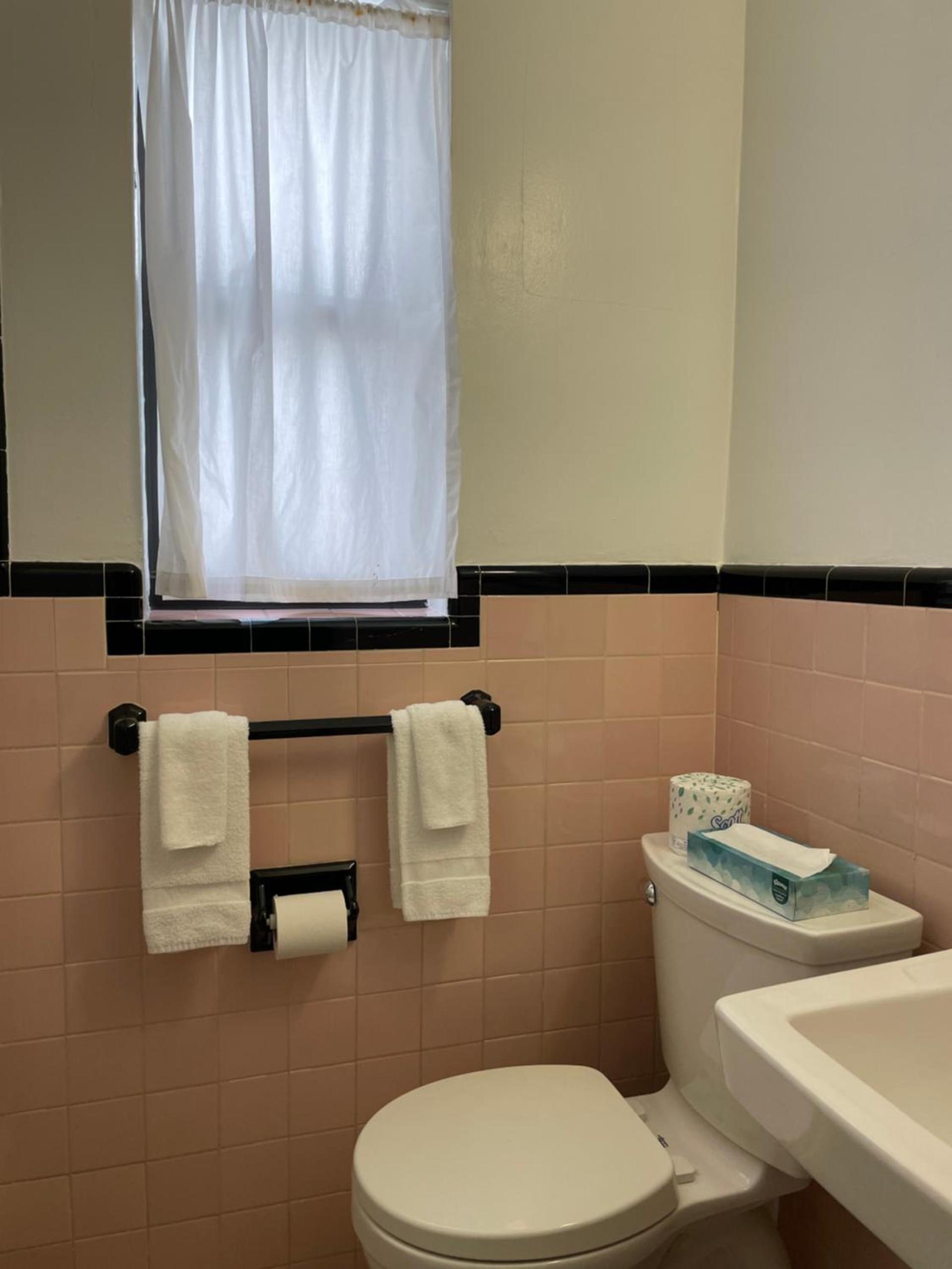 Shell Motel Hollywood photo 53