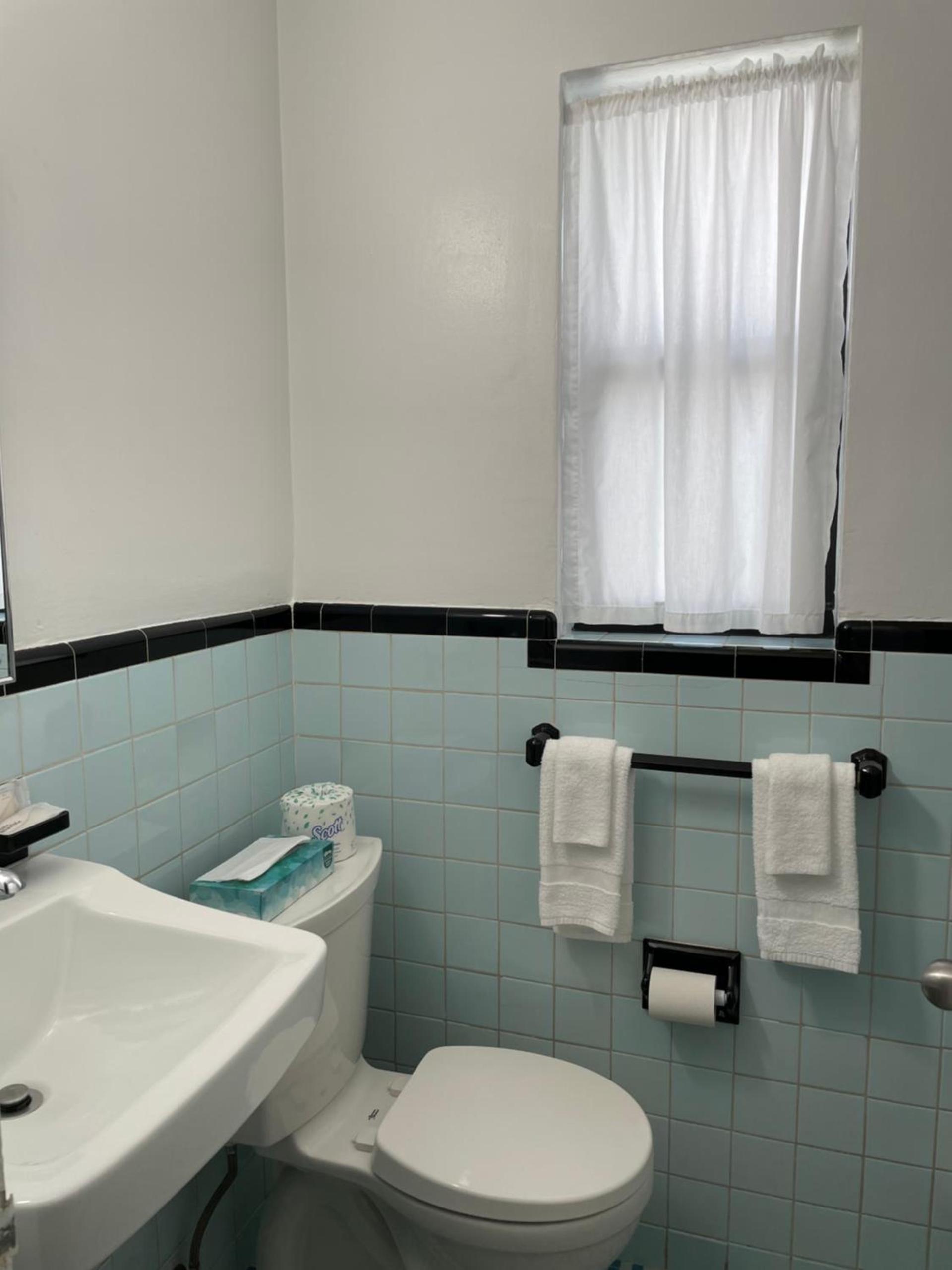 Shell Motel Hollywood photo 54