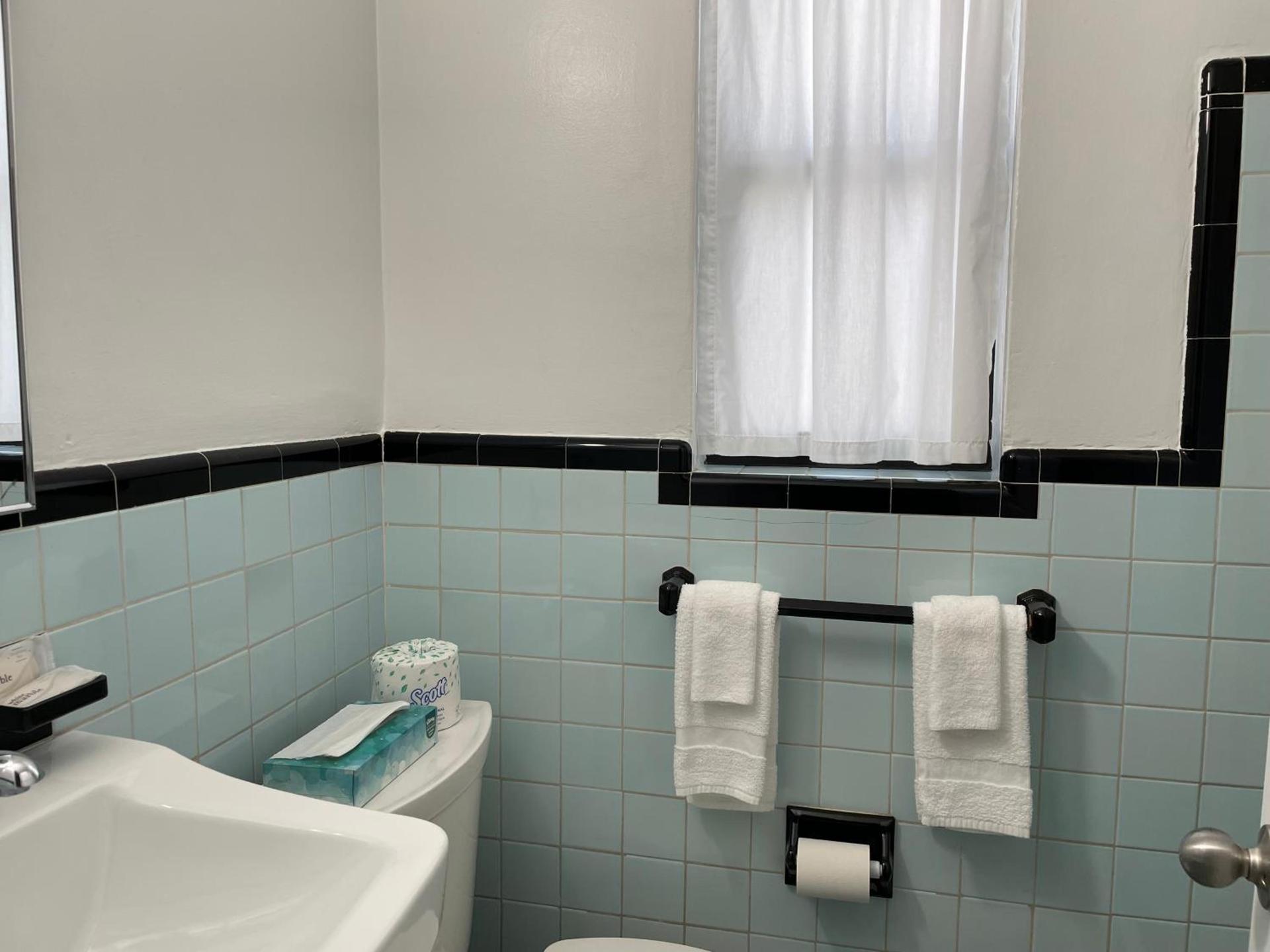 Shell Motel Hollywood photo 51