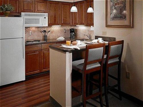 Staybridge Suites North Brunswick by IHG photo 4