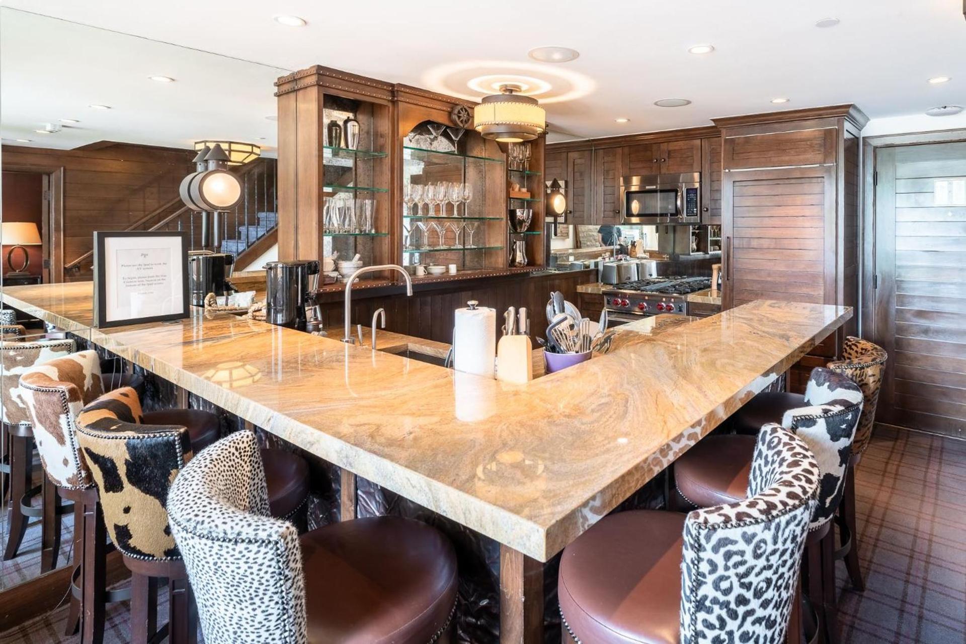 Lodge at Vail Condominiums photo 25