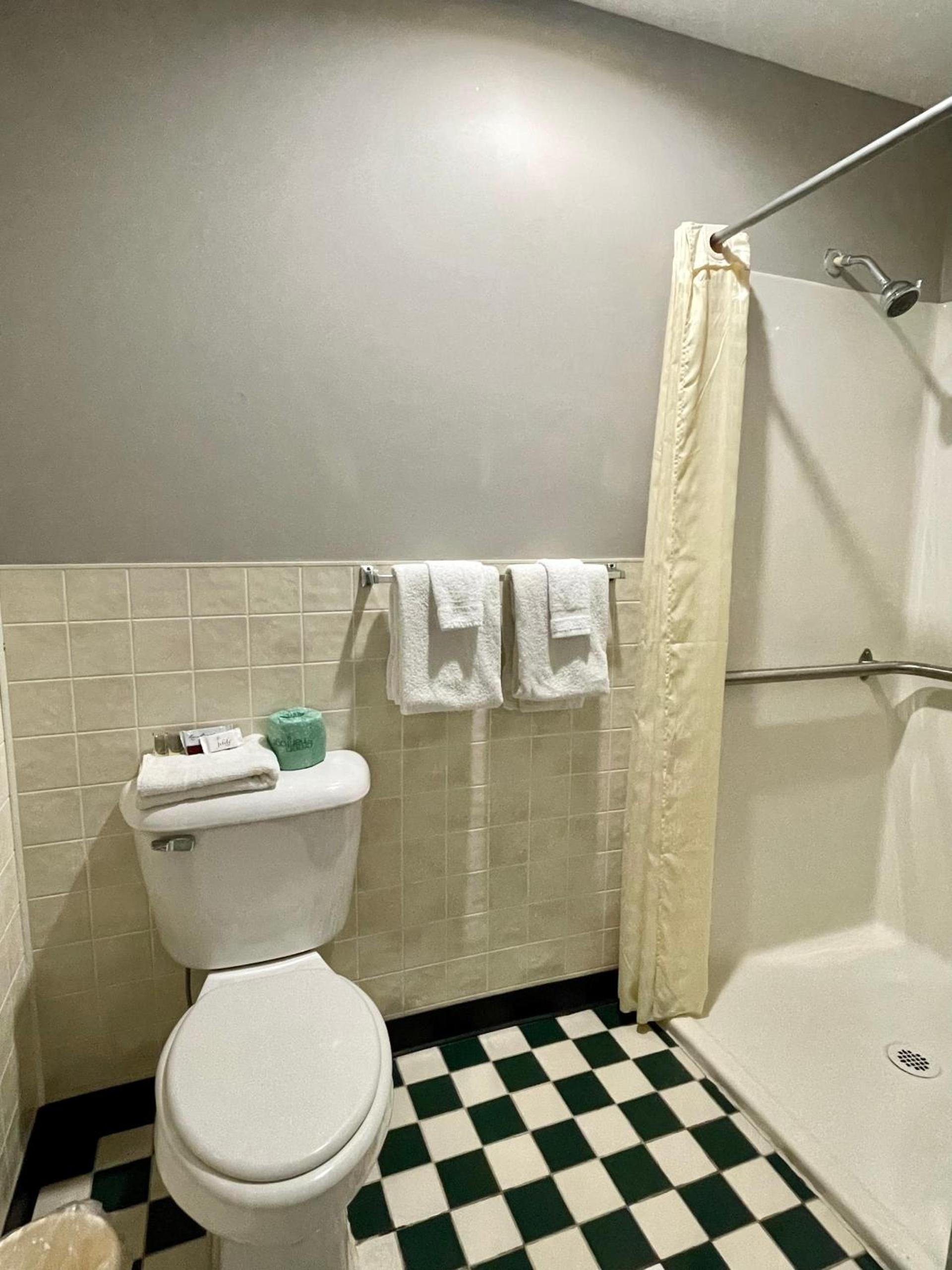Overton Motel photo 7