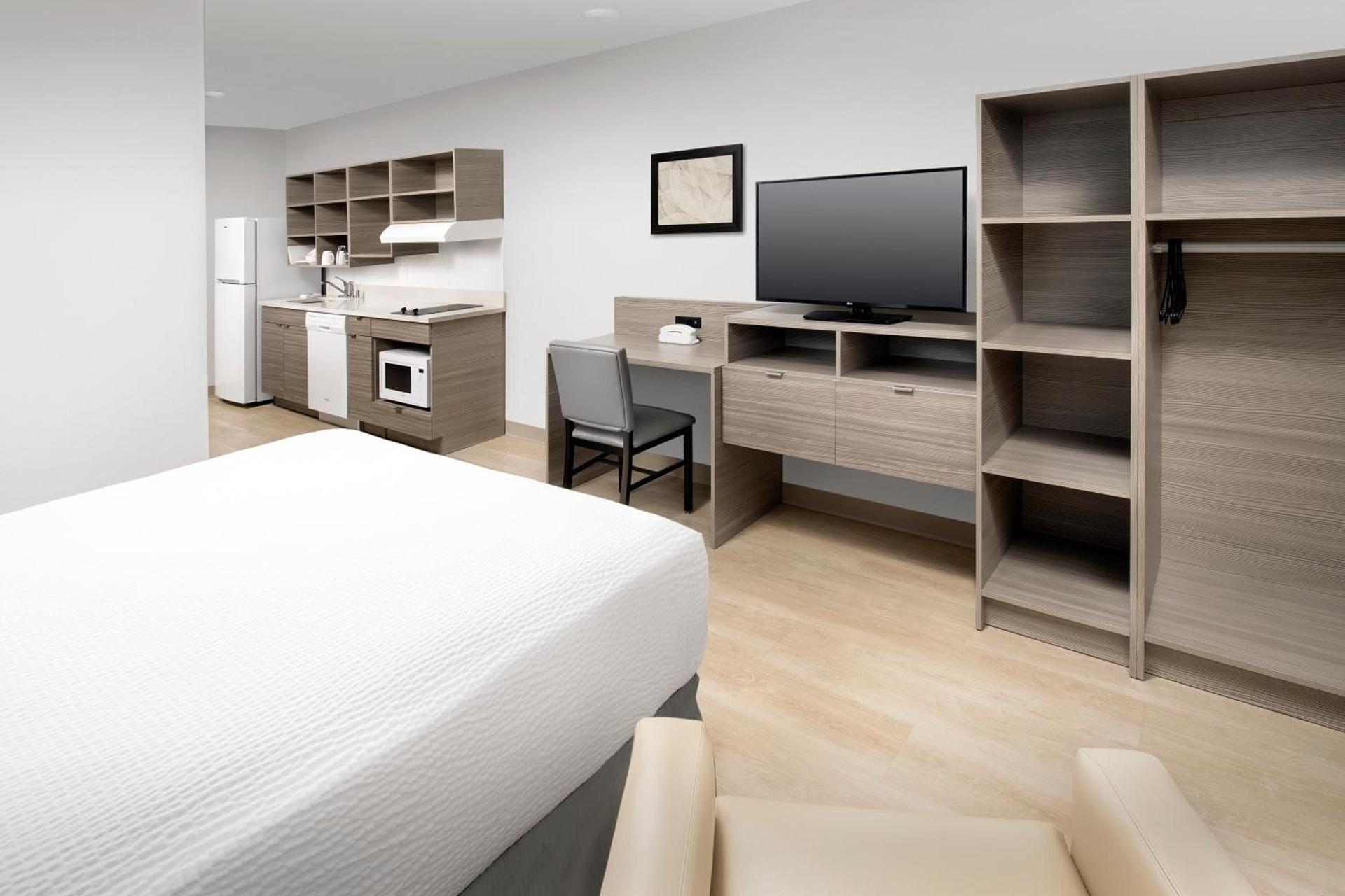 WoodSpring Suites Seattle Redmond photo 12